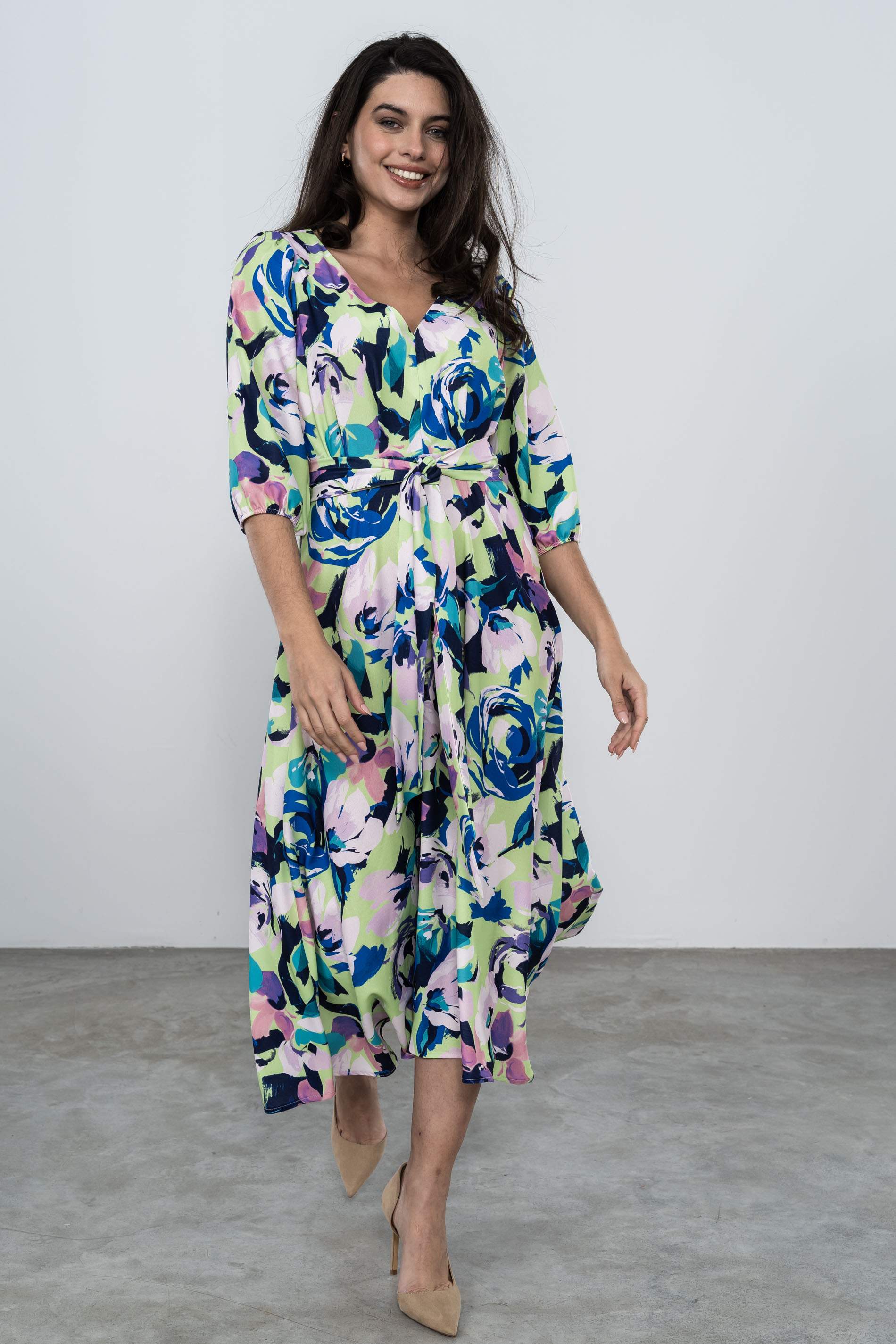 VESTIDO VUELO ESTAMPADO ROSAS