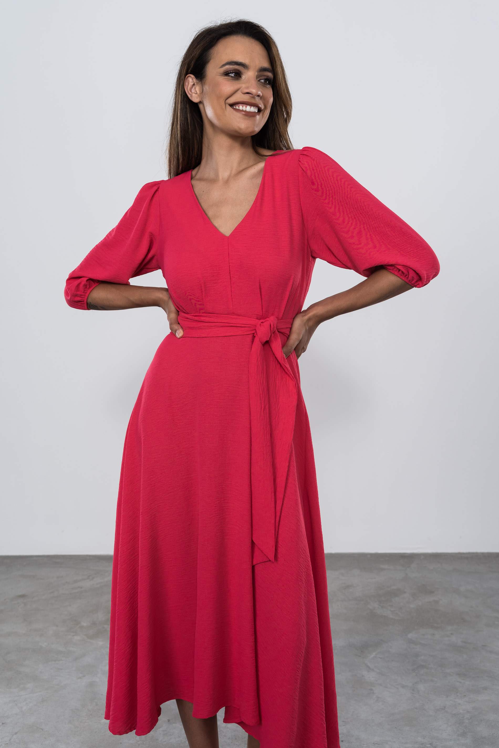 VESTIDO VUELO CINTURÓN ROSA