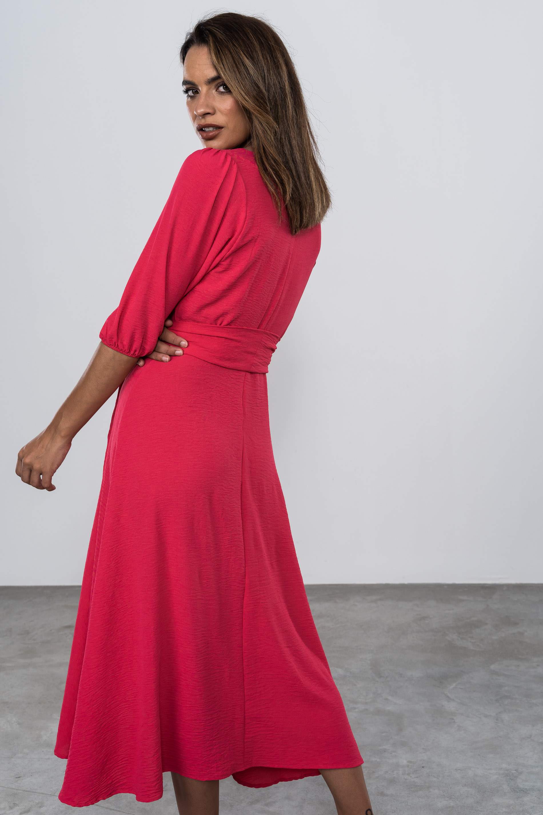 VESTIDO VUELO CINTURÓN ROSA