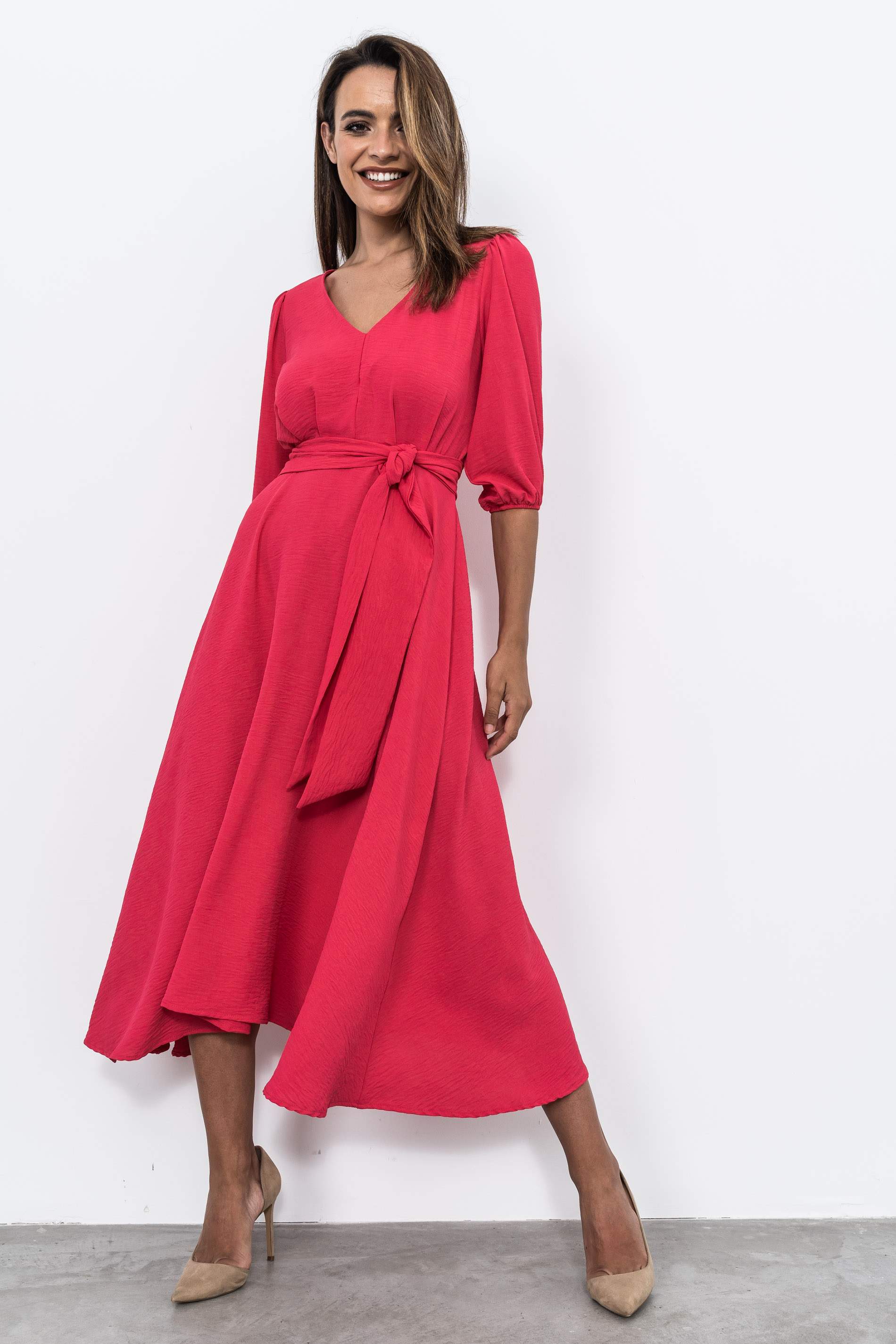 VESTIDO VUELO CINTURÓN ROSA