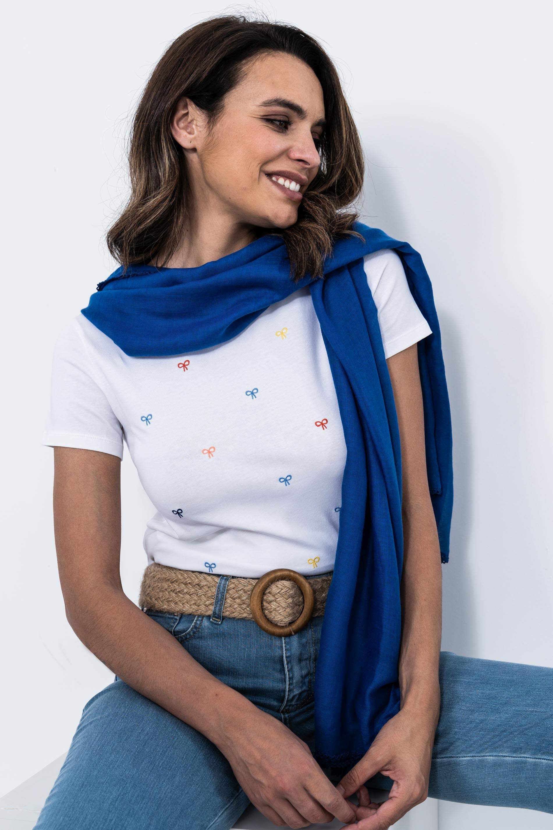 CAMISETA LACITOS BORDADA BLANCA