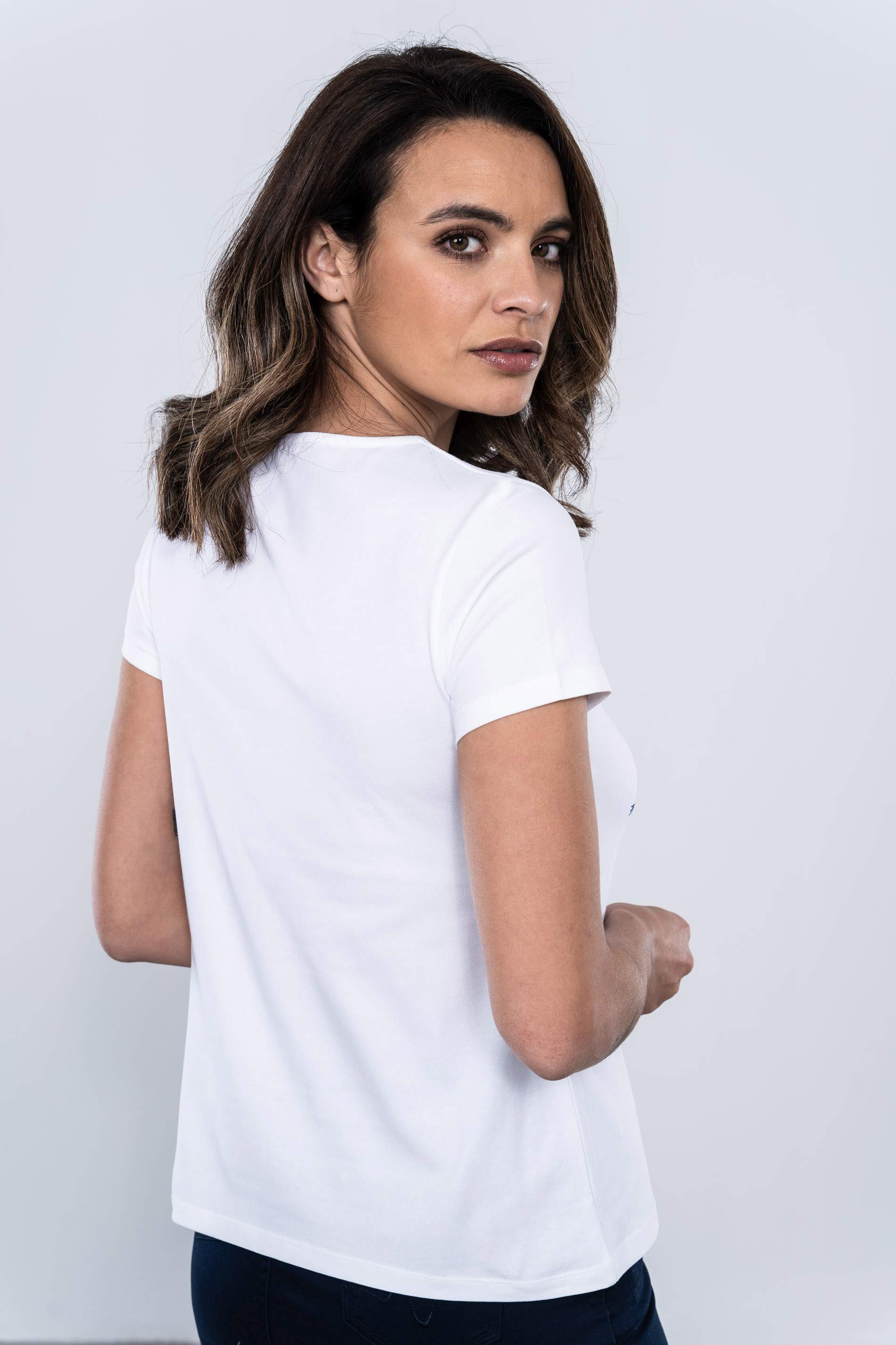 CAMISETA PAJARITAS BORDADAS