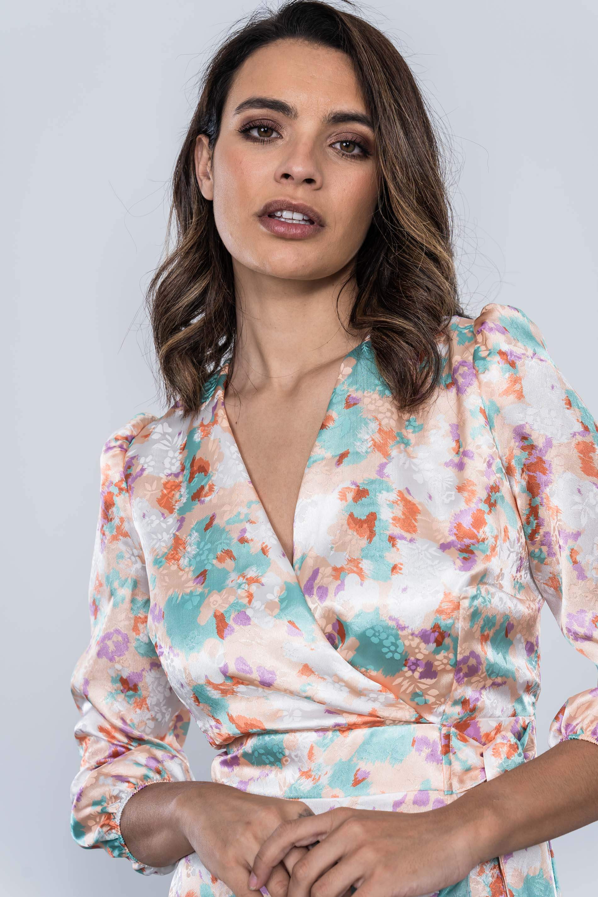 VESTIDO EFECTO CRUZADA LAZO