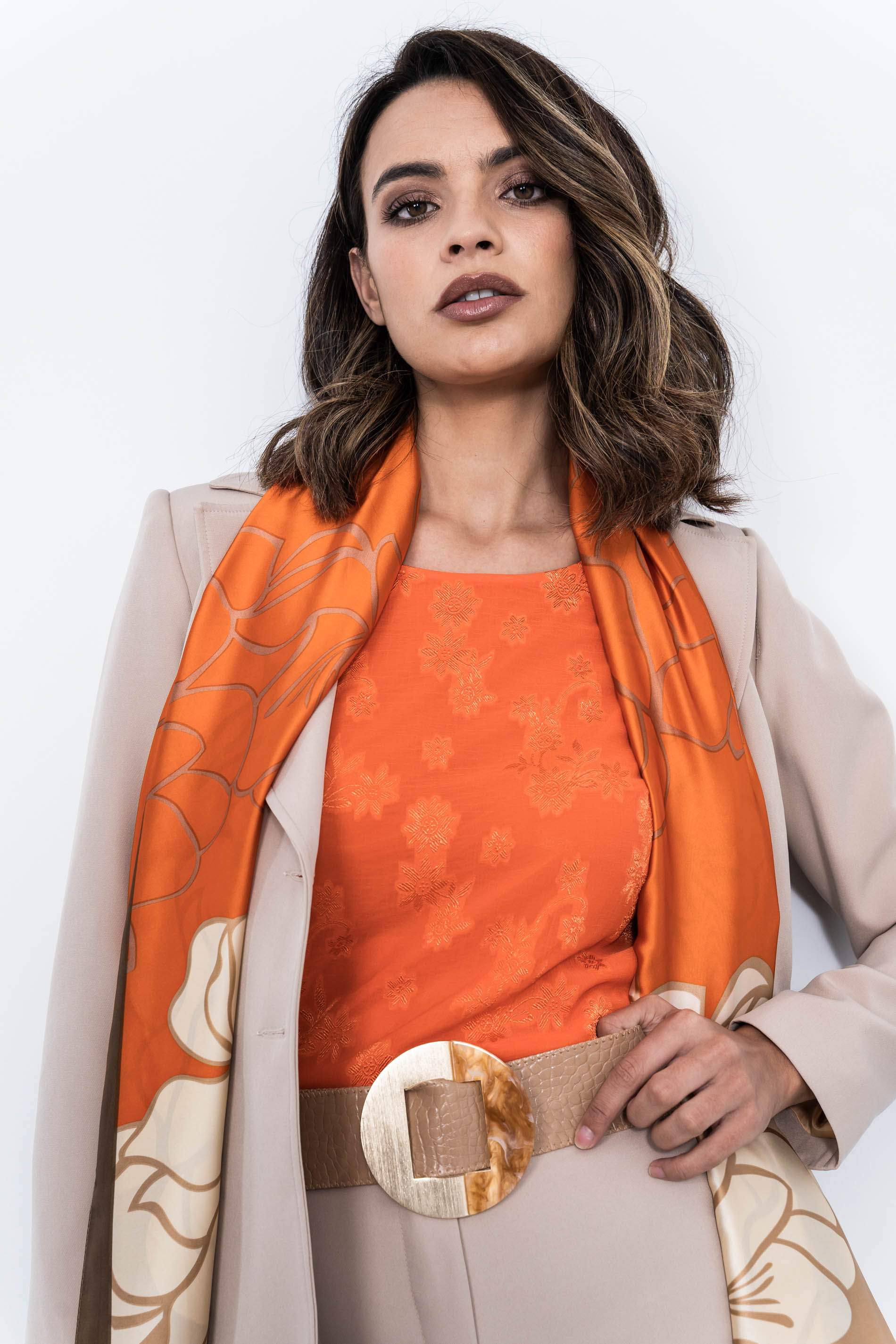 BLUSA FLORES JACQUARD MANDARINA