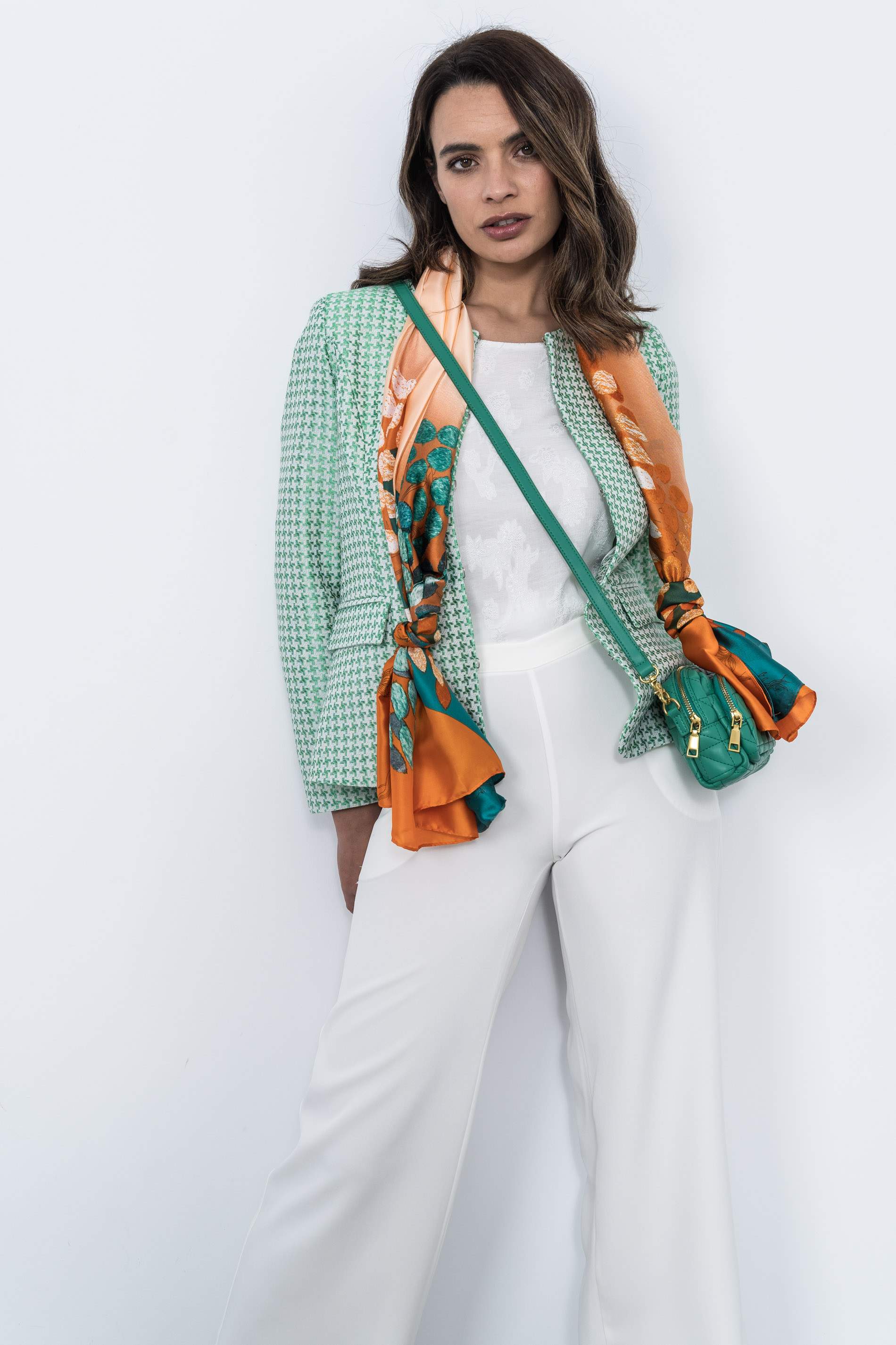 AMERICANA JACQUARD CORCHETES