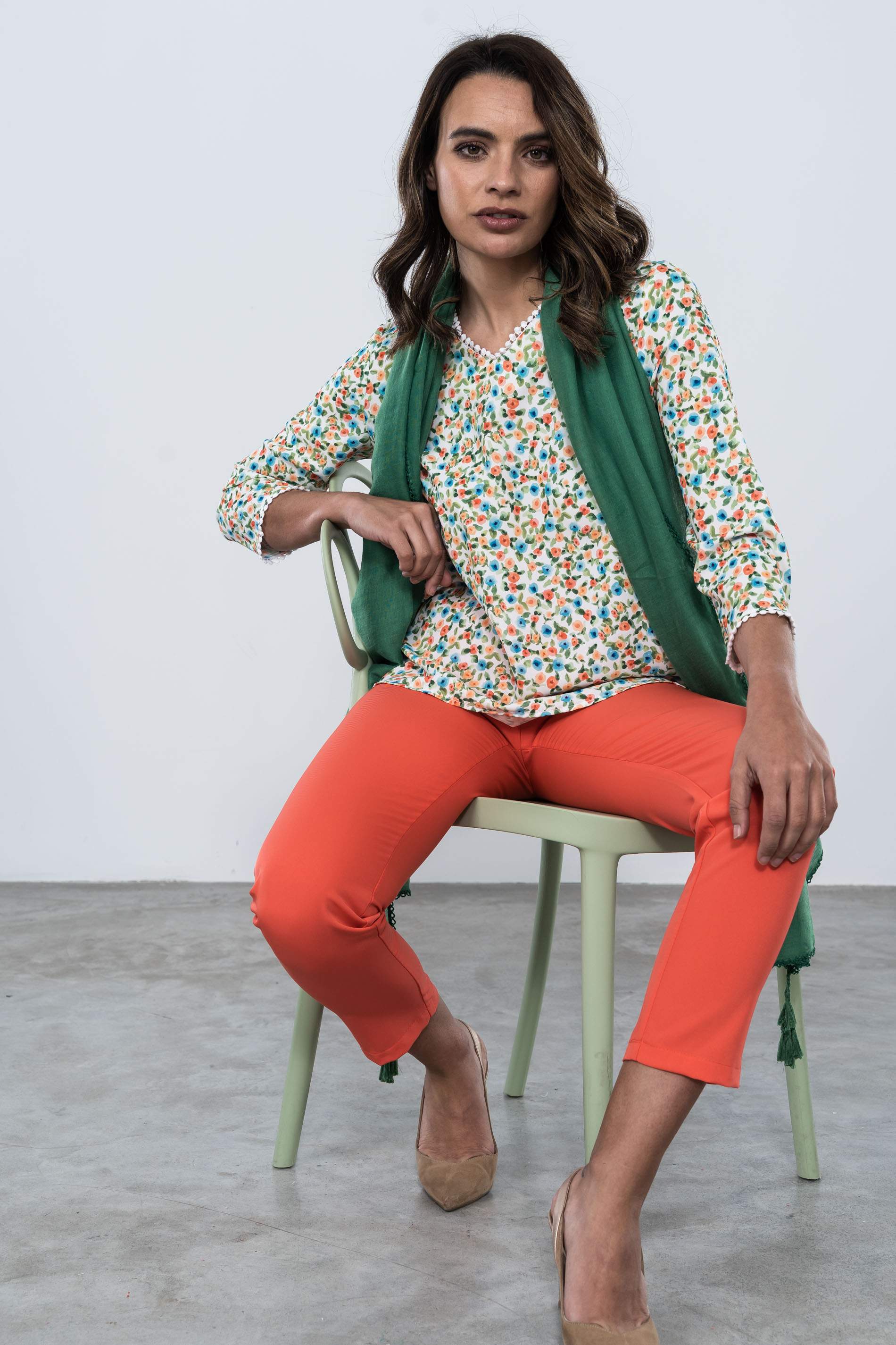 BLUSA ESTAMPADA PUNTILLA