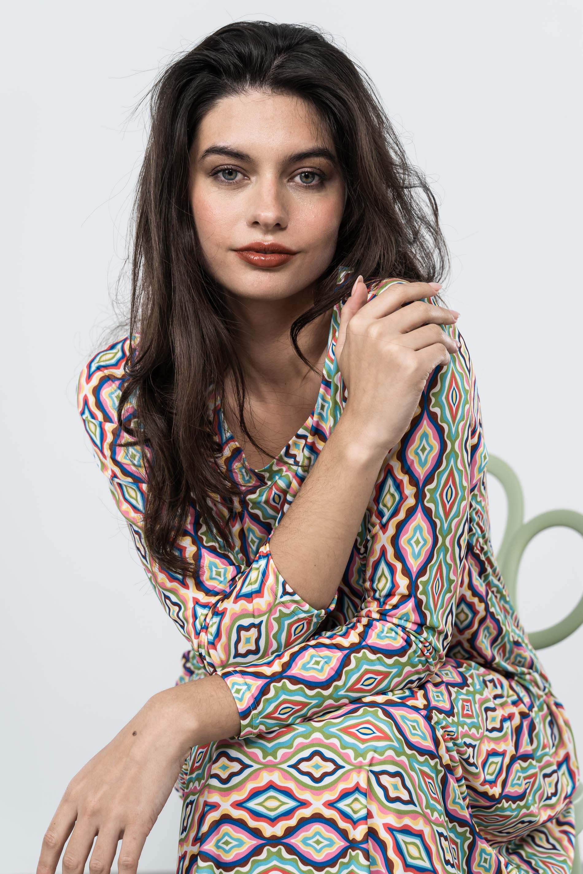 VESTIDO EVASE ROMBOS COLOR