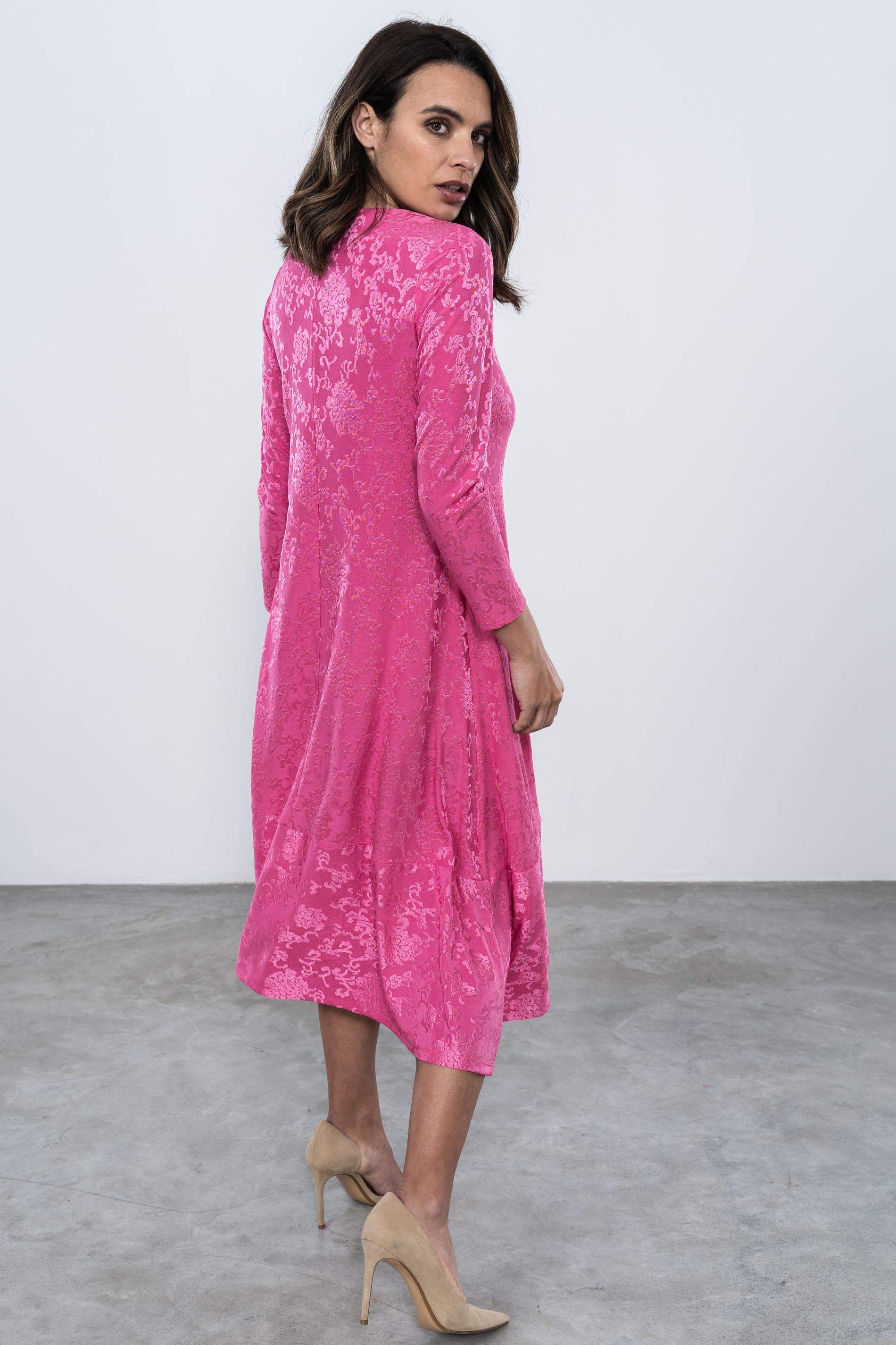 VESTIDO EVASE JACQUARD FUCSIA