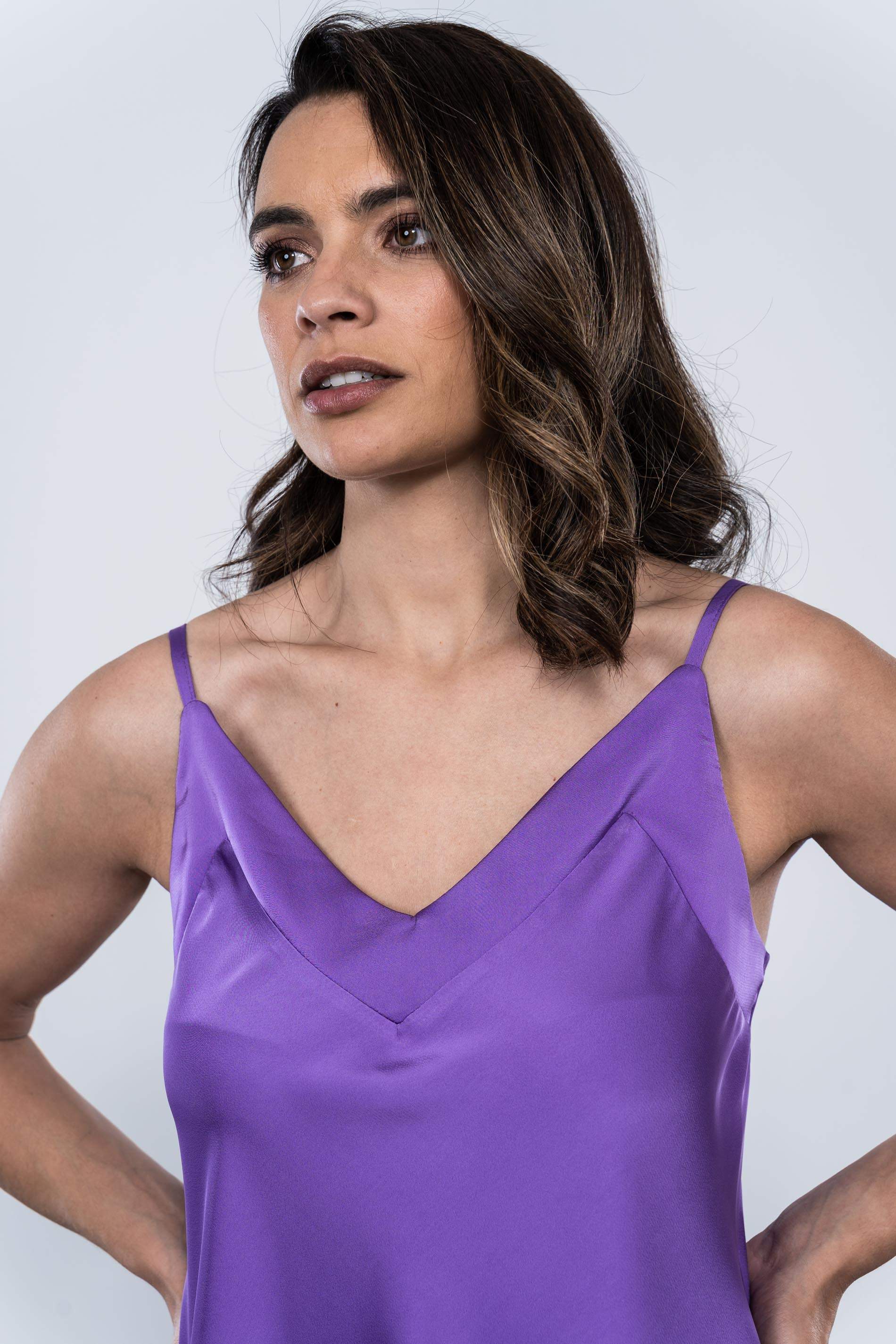 TOP LENCERO SATINADO VIOLETA