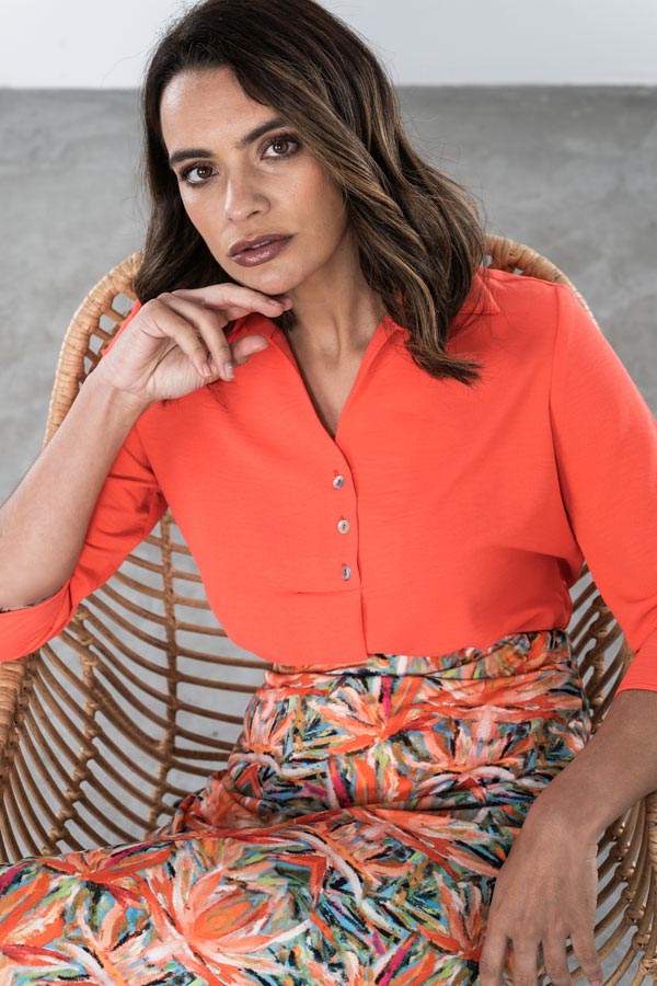 BLUSA BOTONES TABLA CORAL