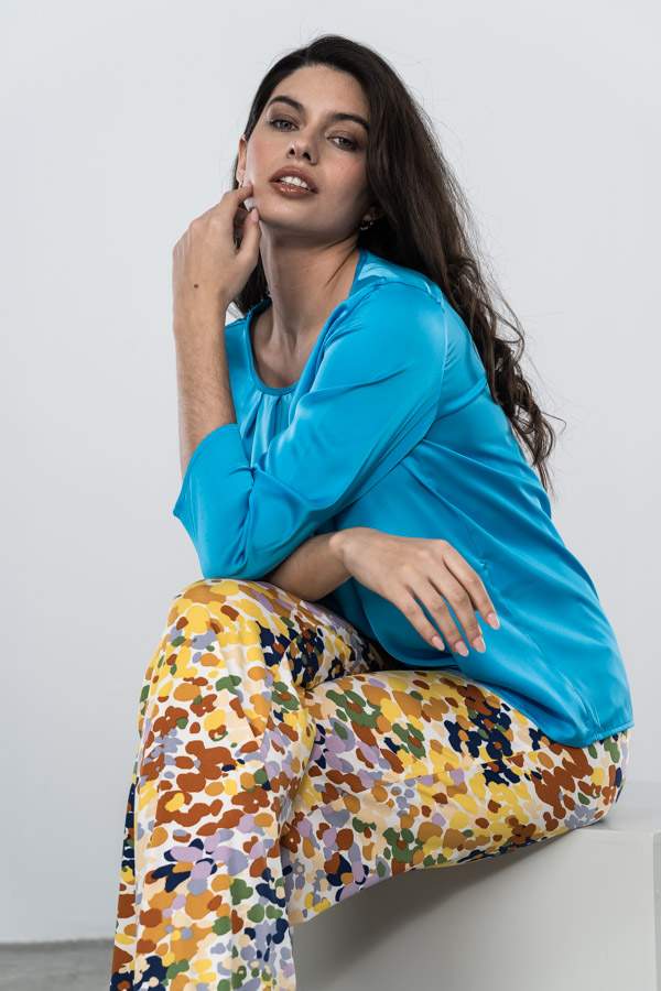 BLUSA PLIEGUES SATINADA TURQUESA