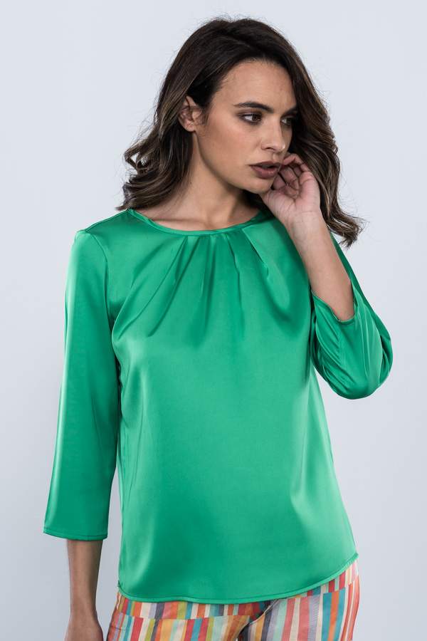 BLUSA PLIEGUES SATINADA VERDE