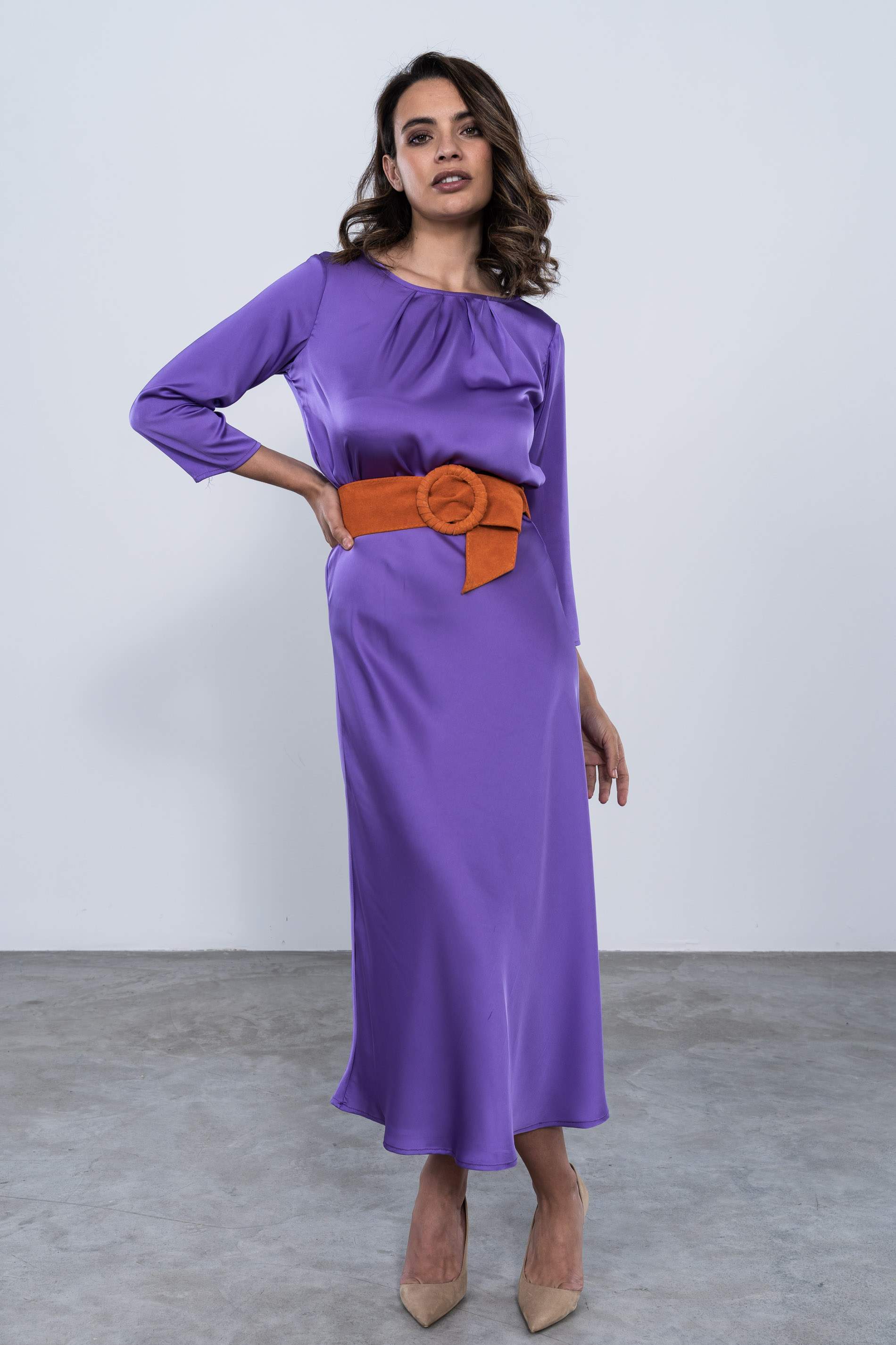 FALDA MIDI SATINADA VIOLETA