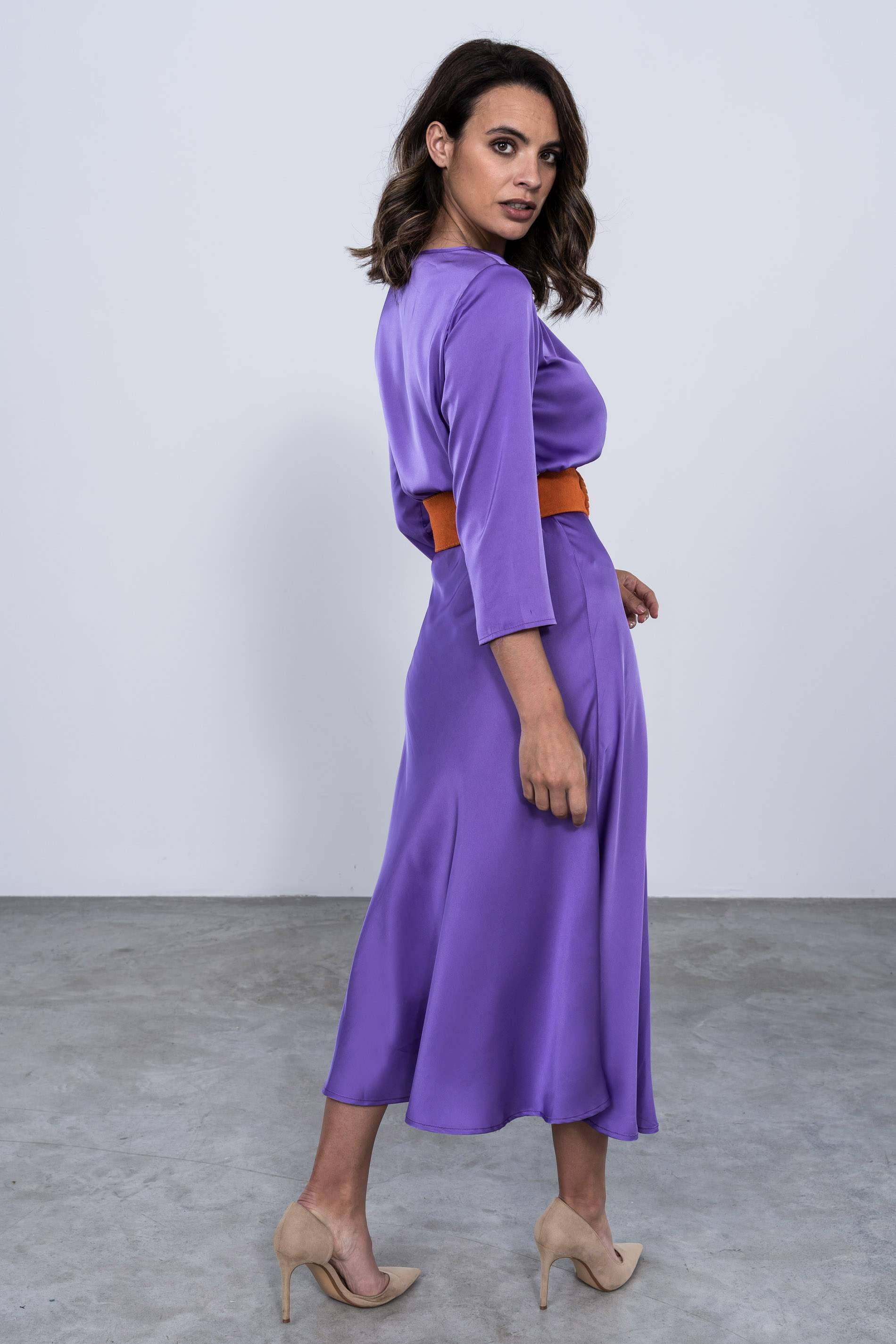 FALDA MIDI SATINADA VIOLETA