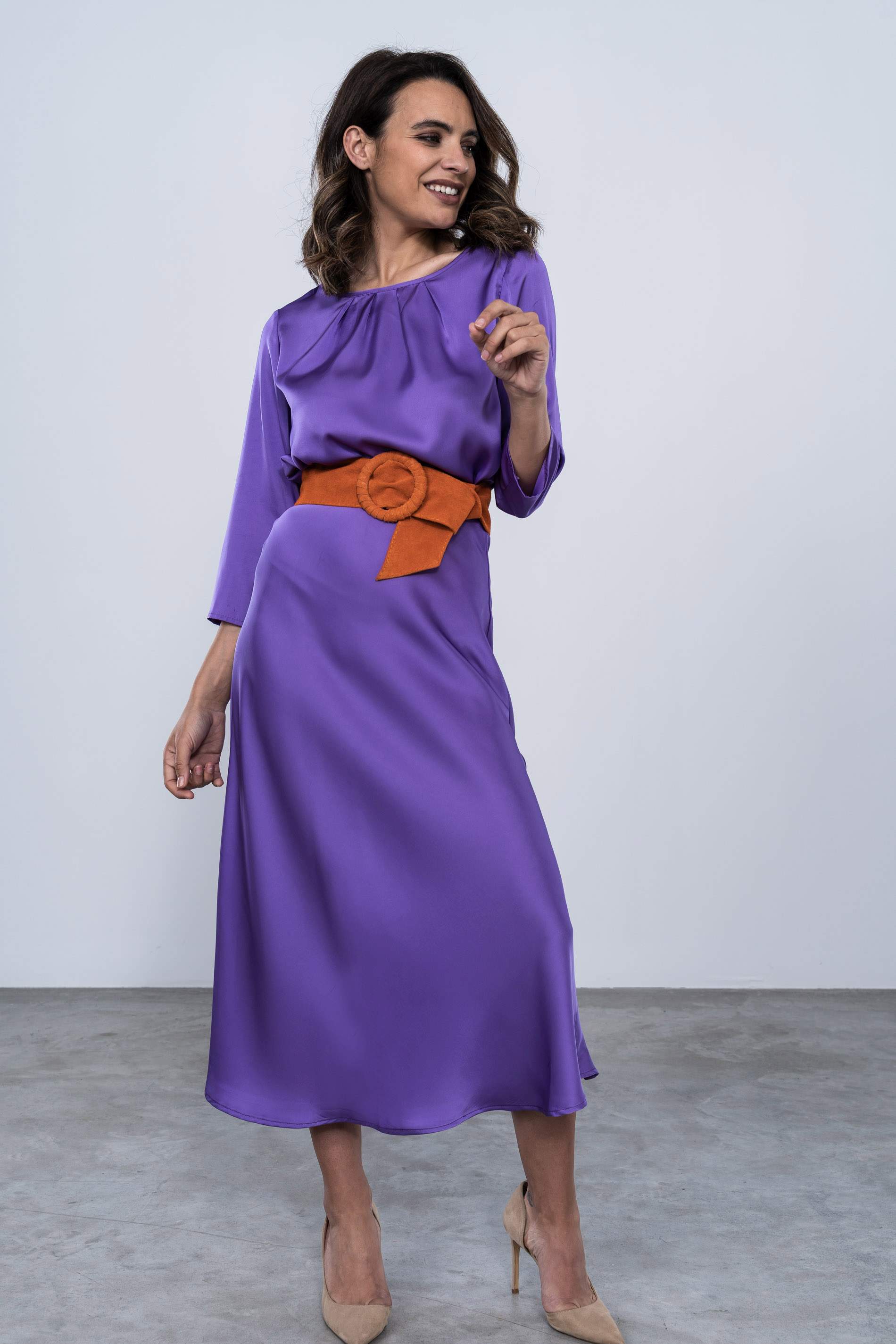 FALDA MIDI SATINADA VIOLETA