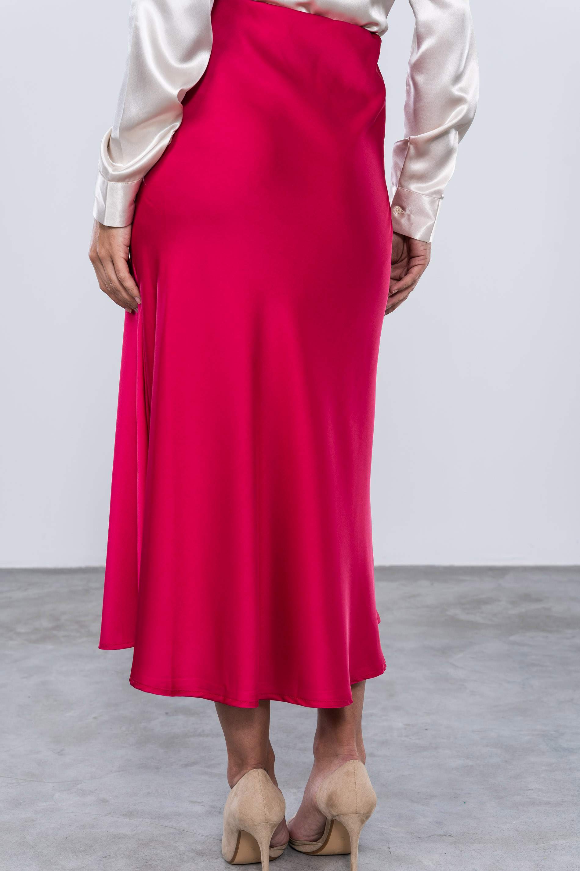 FALDA MIDI SATINADA FUCSIA