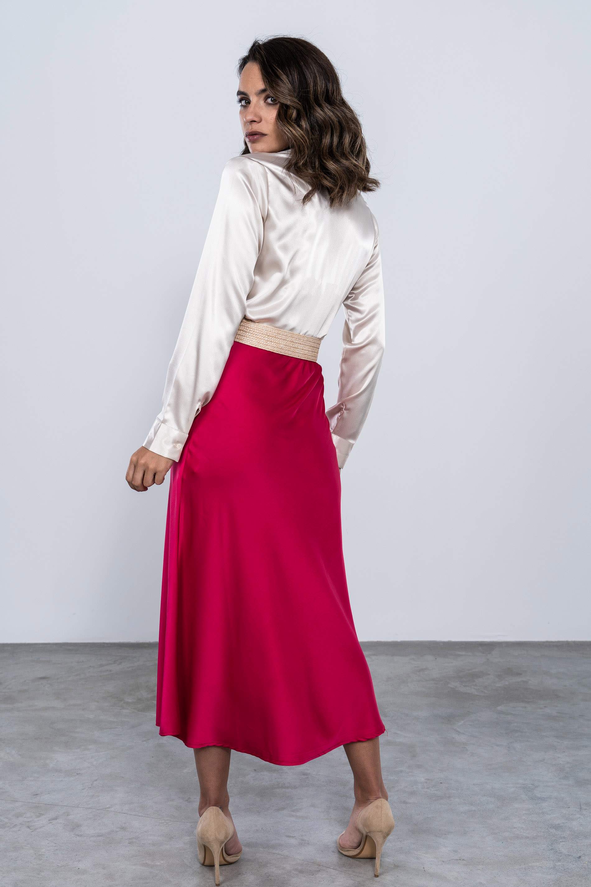 FALDA MIDI SATINADA FUCSIA
