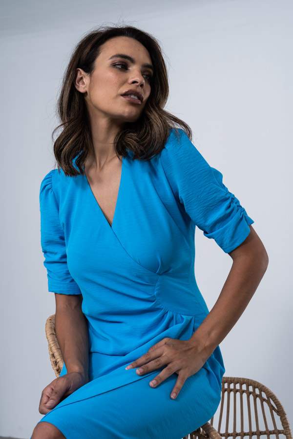 VESTIDO DETALLE FRUNCE CINTURA AZUL