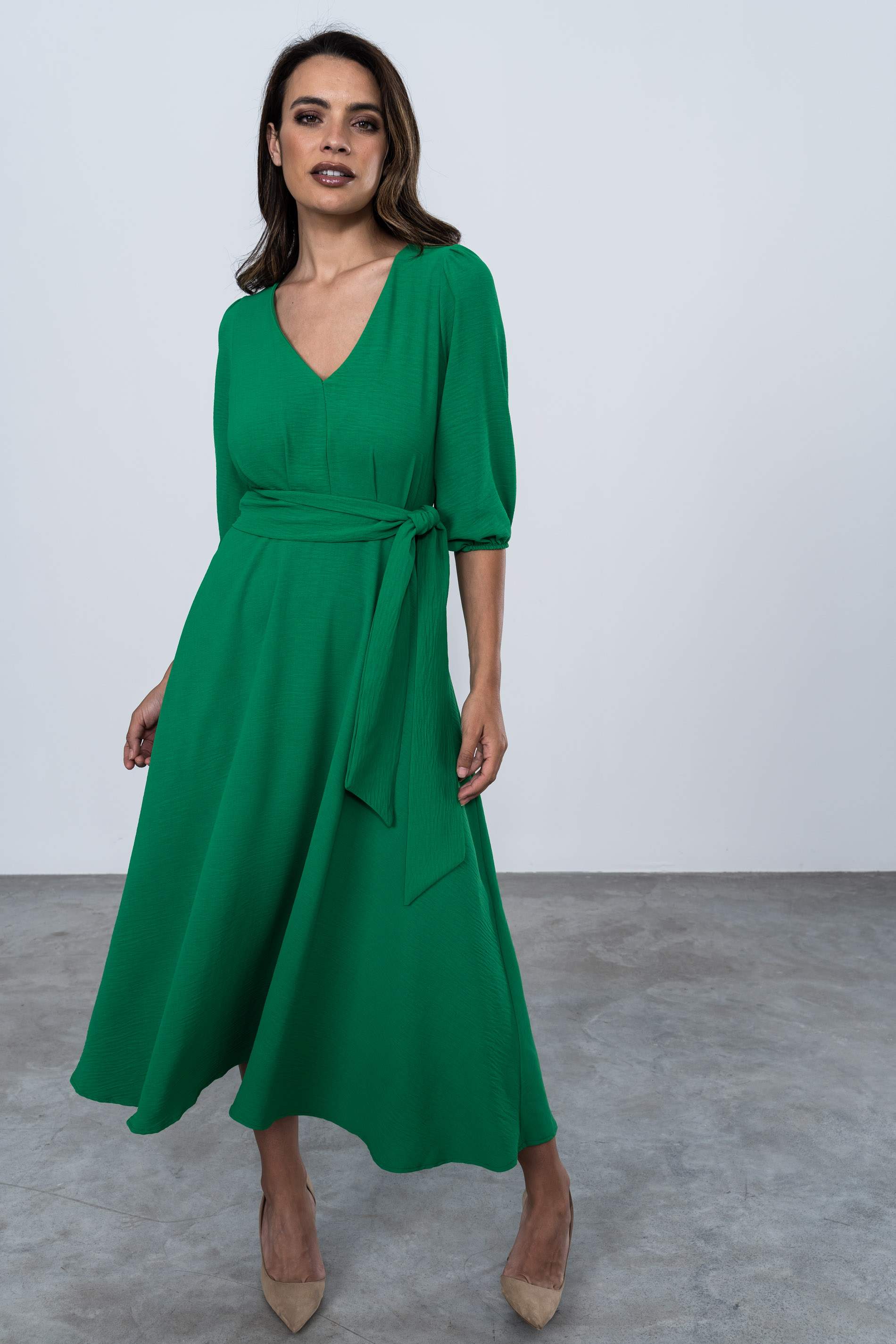 VESTIDO VUELO CINTURON VERDE