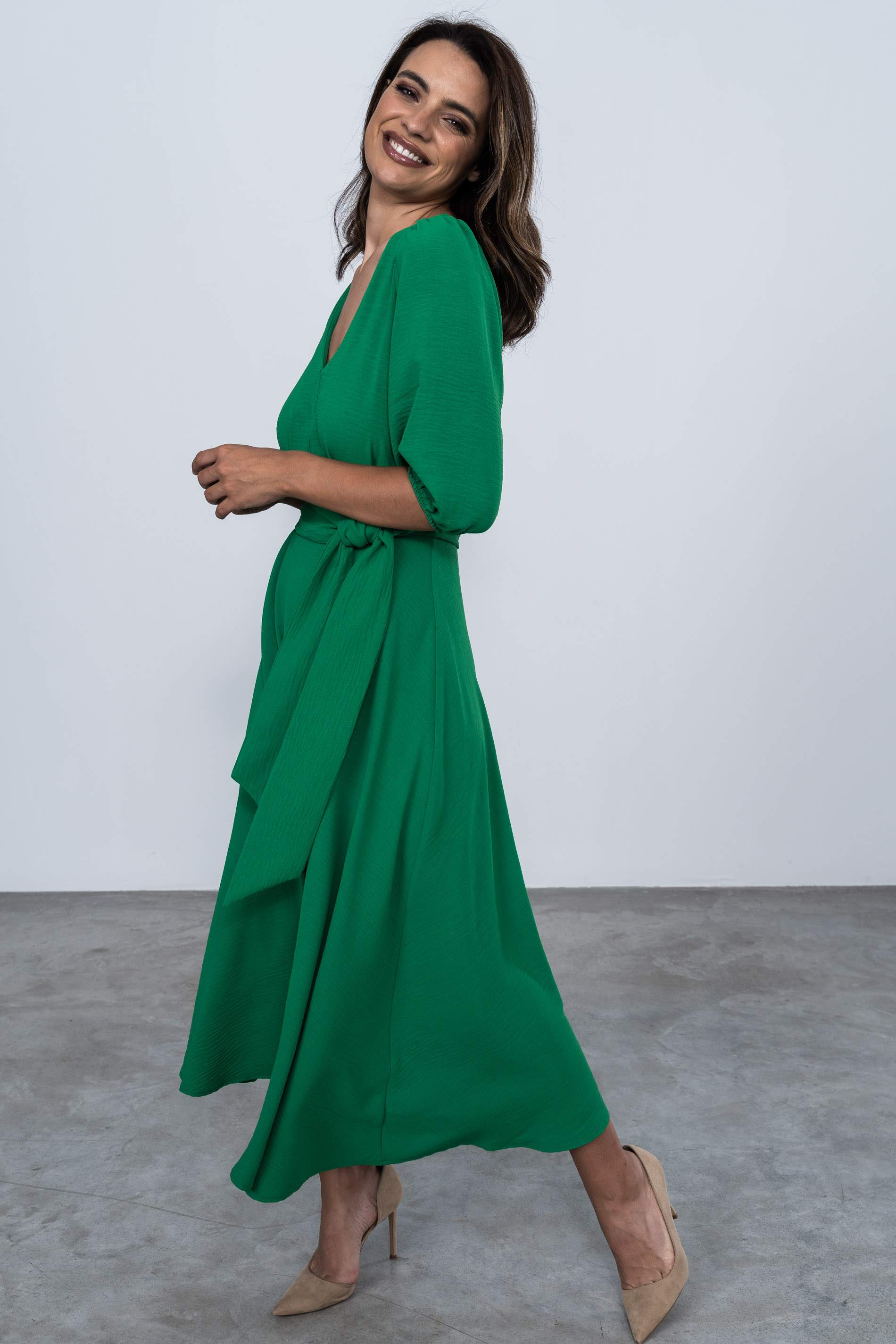 VESTIDO VUELO CINTURON VERDE