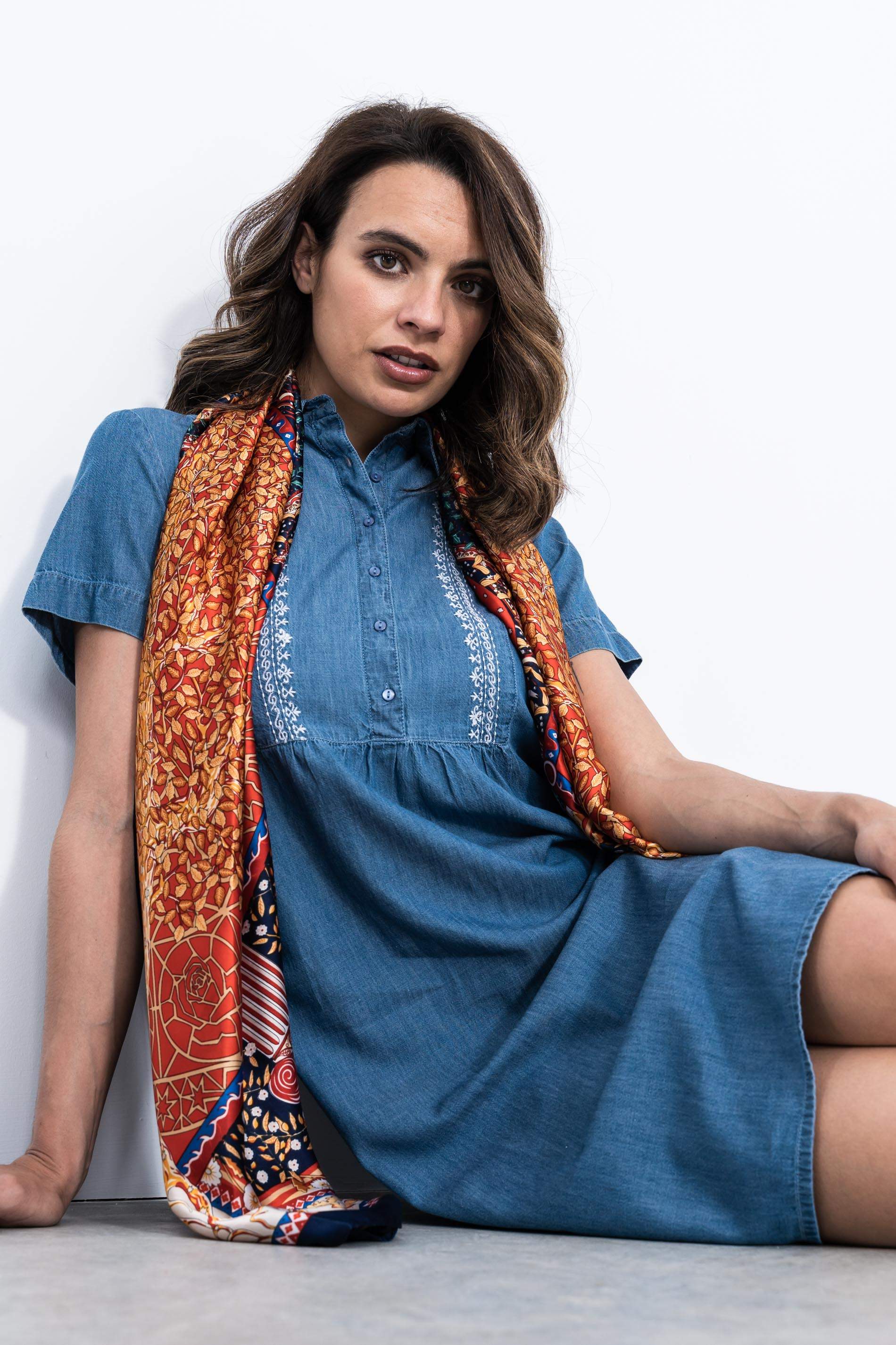 VESTIDO DENIM BORDADO CENEFA MC