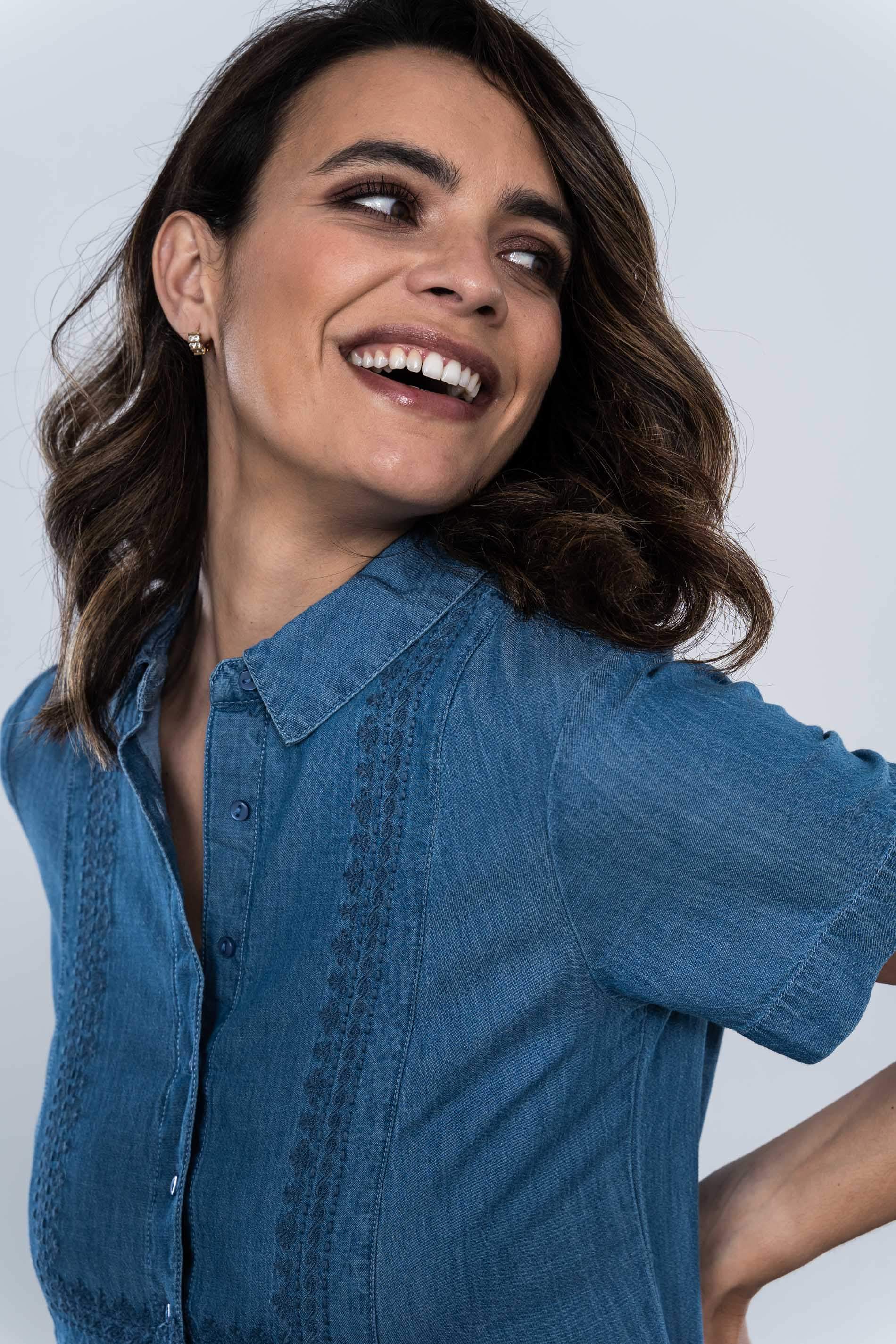 VESTIDO DENIM BORDADO AL TONO MC