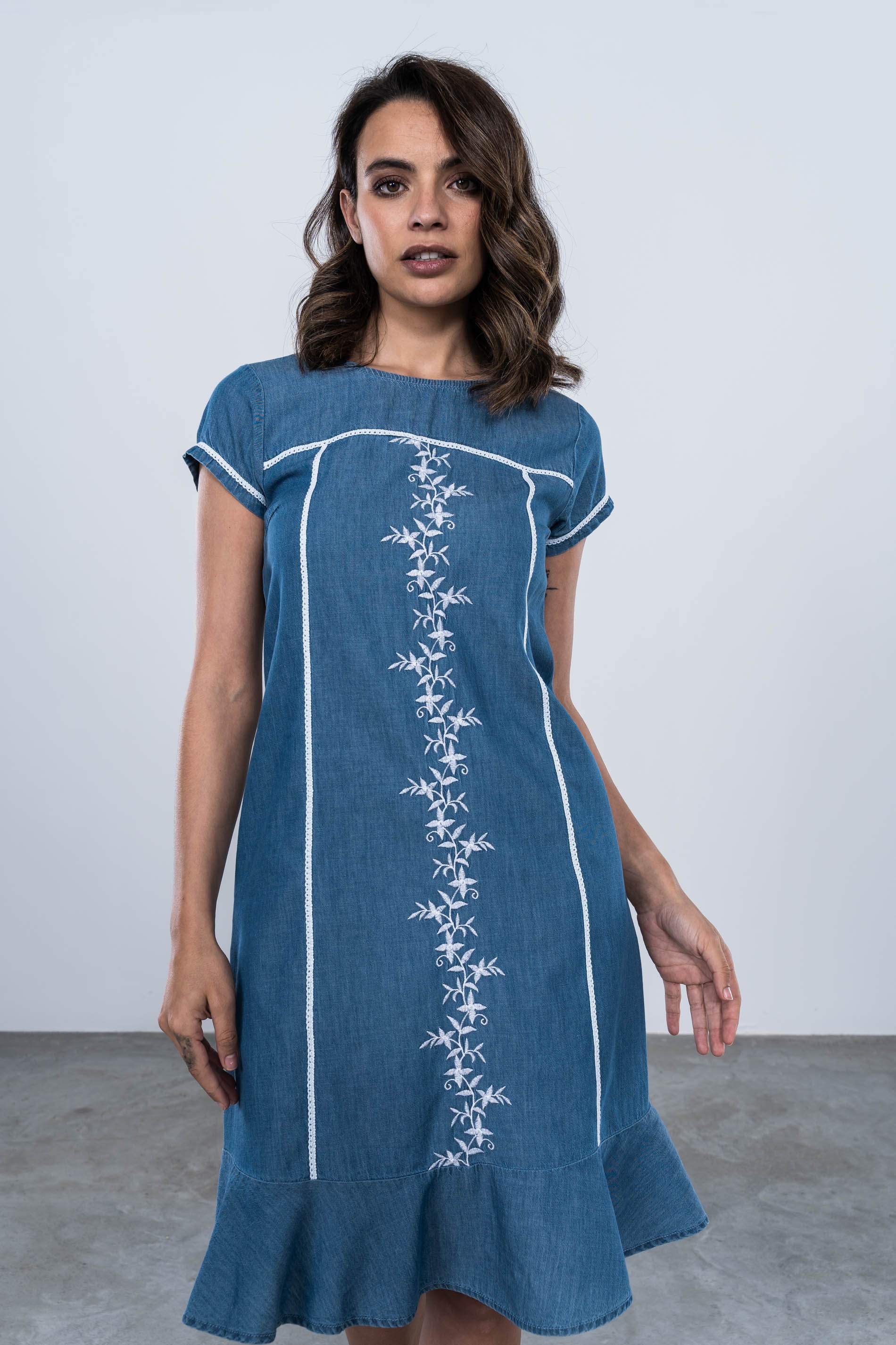 VESTIDO VOLANTE DENIM BORDADO FLORAL