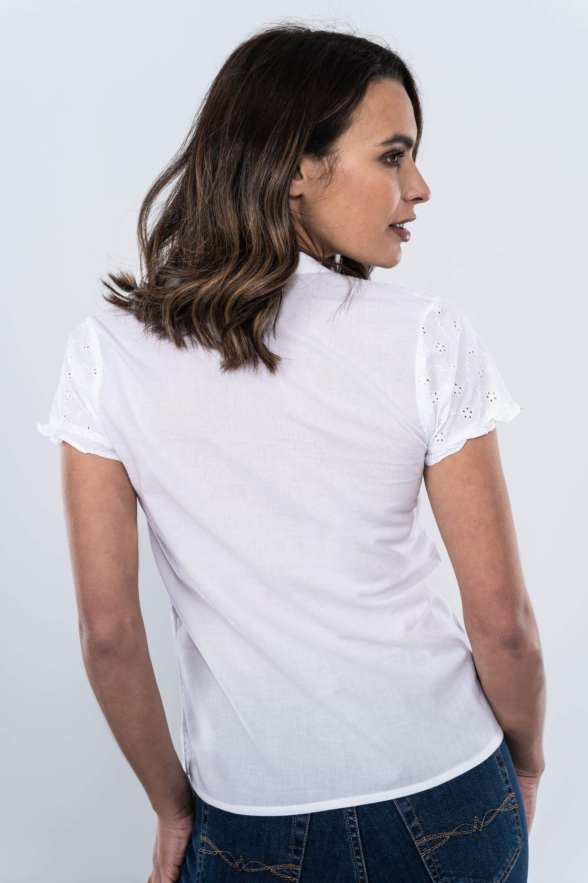 BLUSA CENEFAS BORDADAS MC