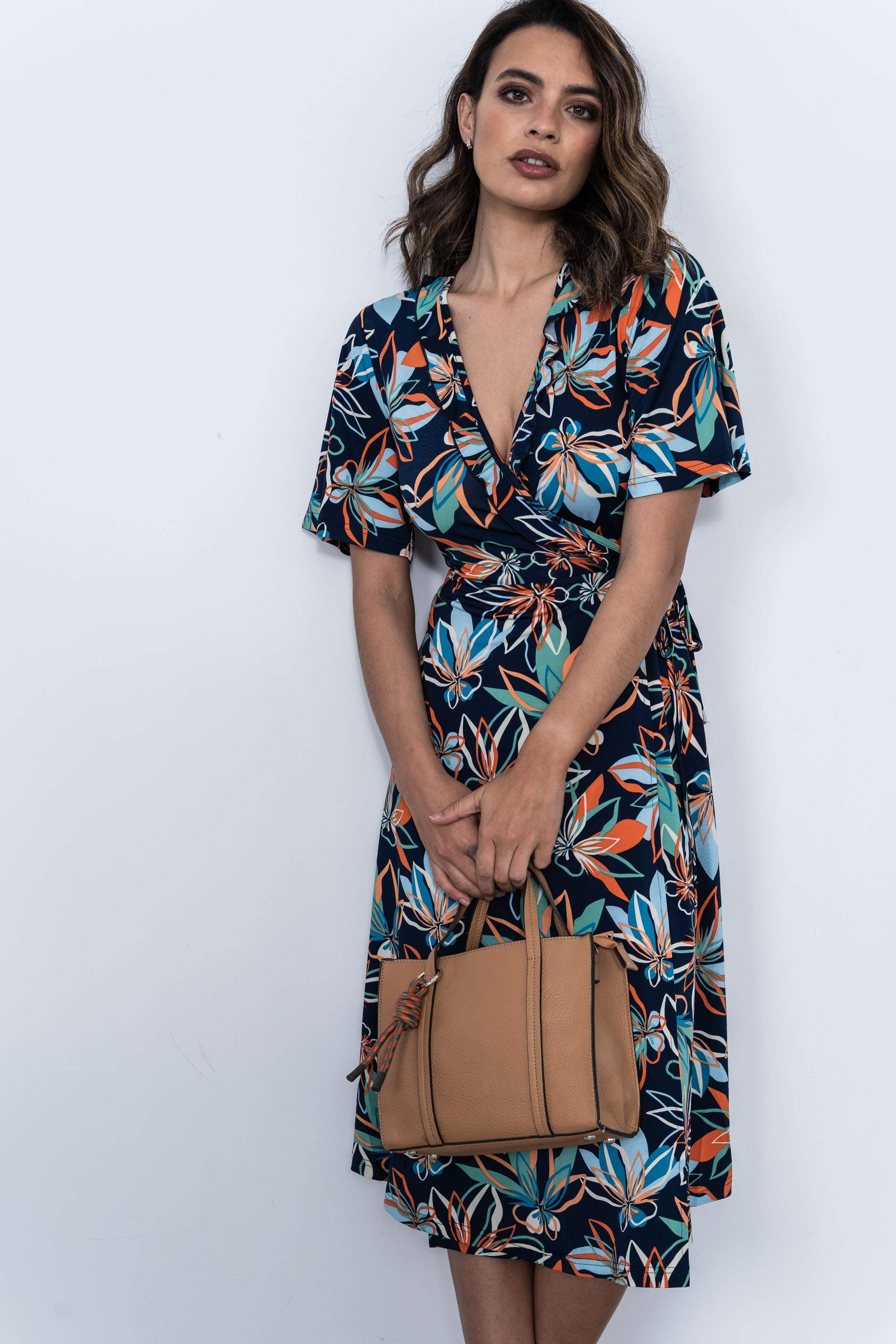 VESTIDO FLORAL CRUZADO EN PUNTO