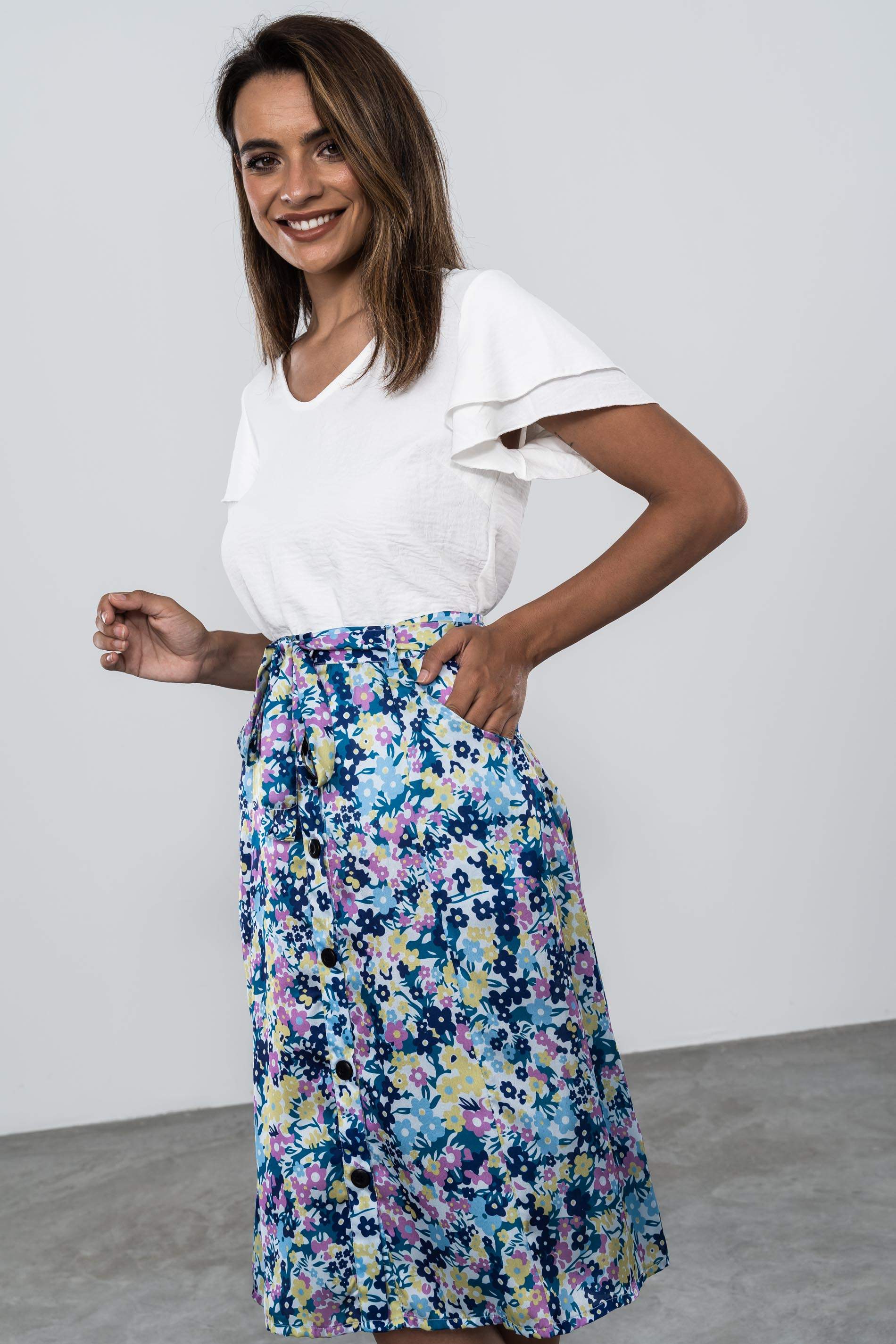 FALDA SATINADA FLORAL CON BOTONES