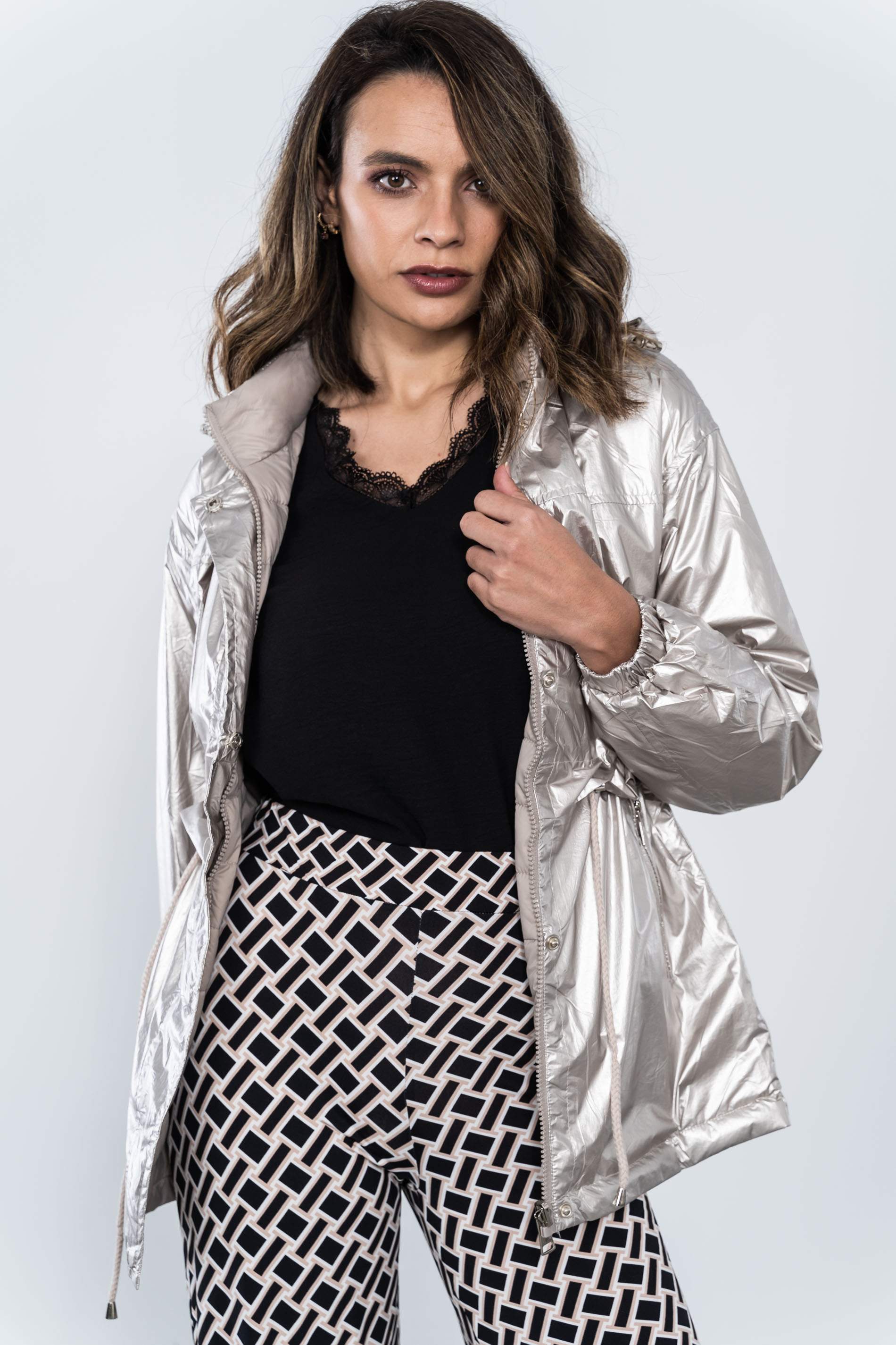 PARKA LIGERA REVERSIBLE METALIZADA CHAMPAN