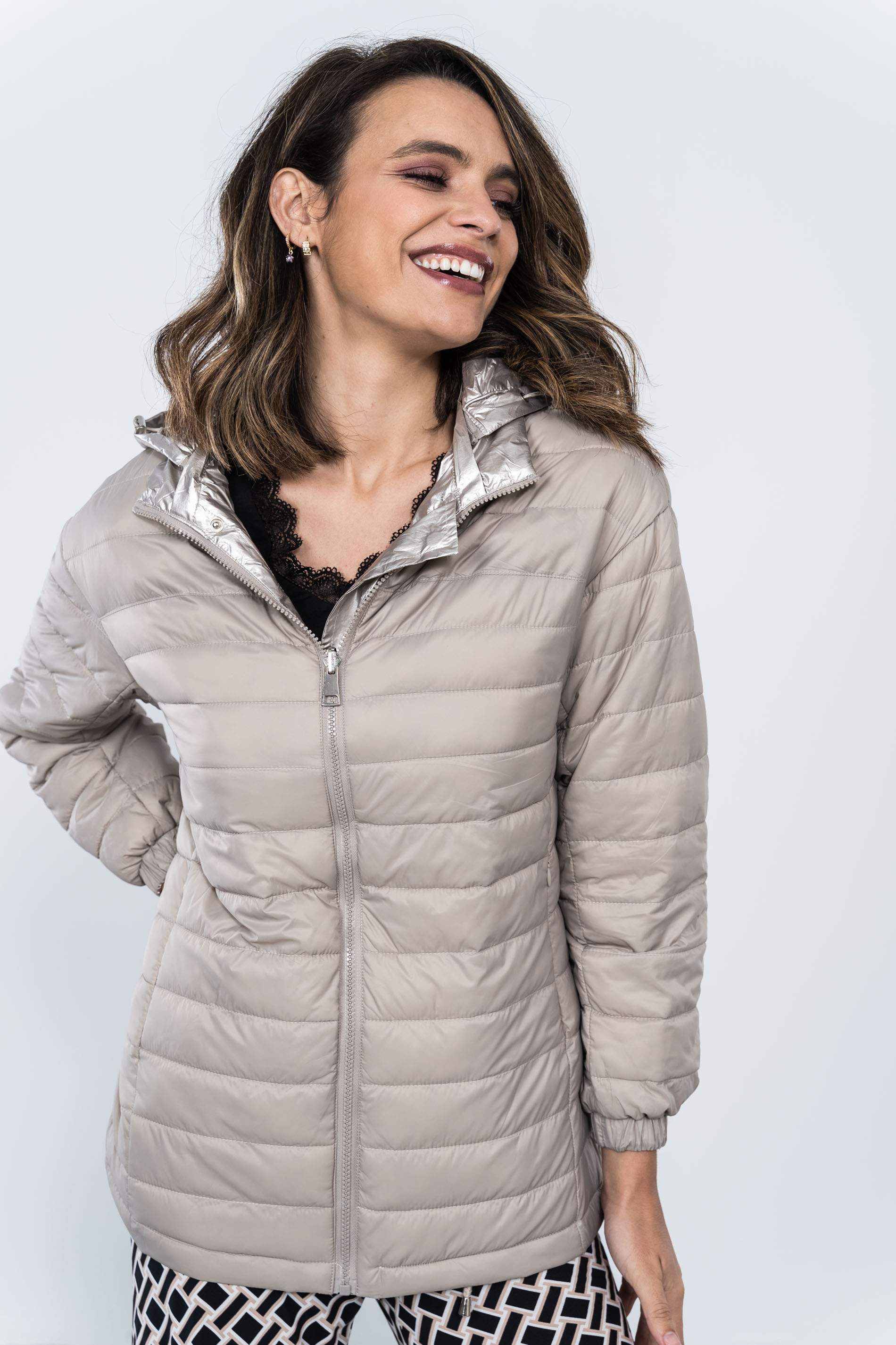 PARKA LIGERA REVERSIBLE METALIZADA CHAMPAN