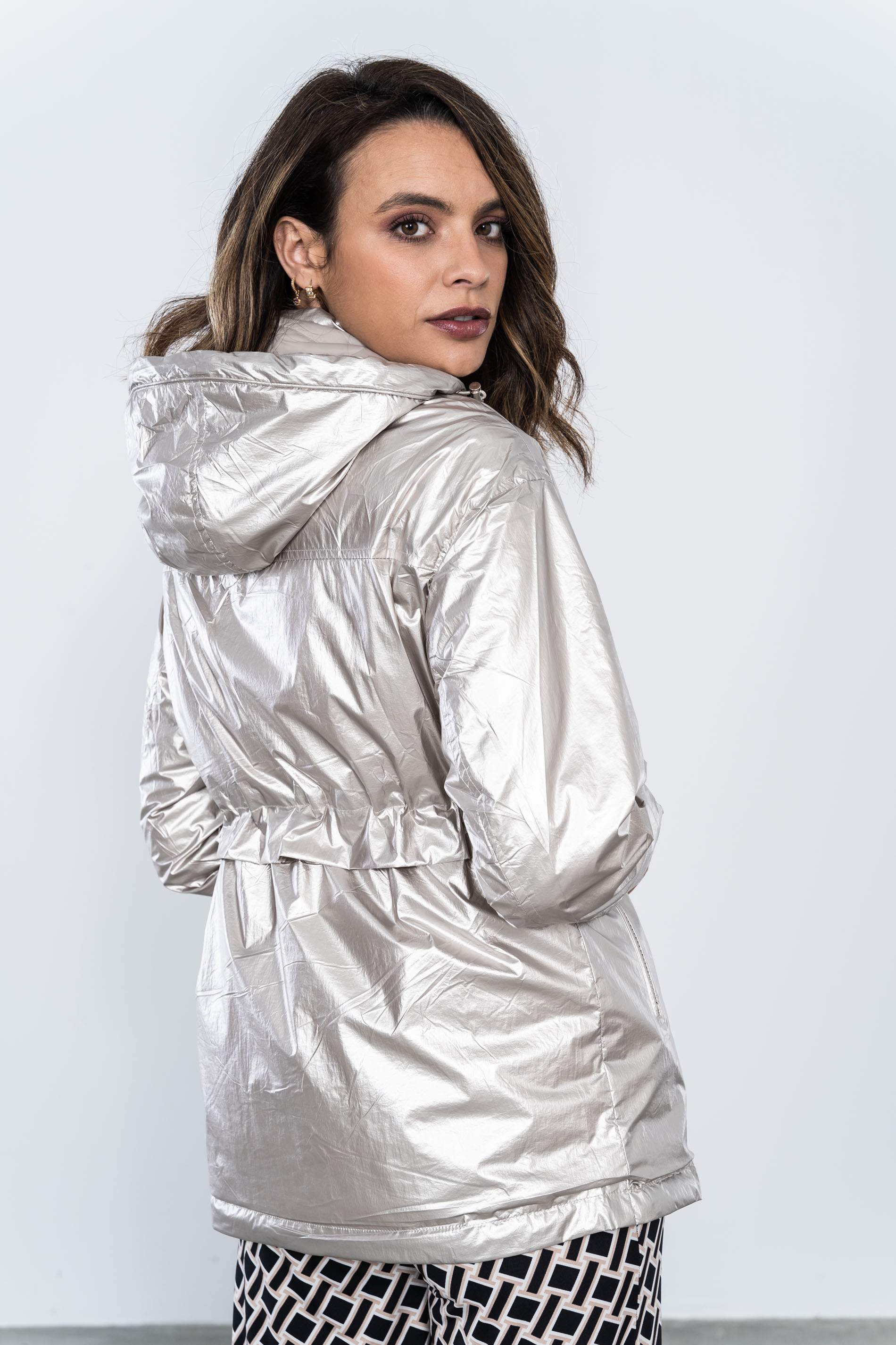 PARKA LIGERA REVERSIBLE METALIZADA CHAMPAN