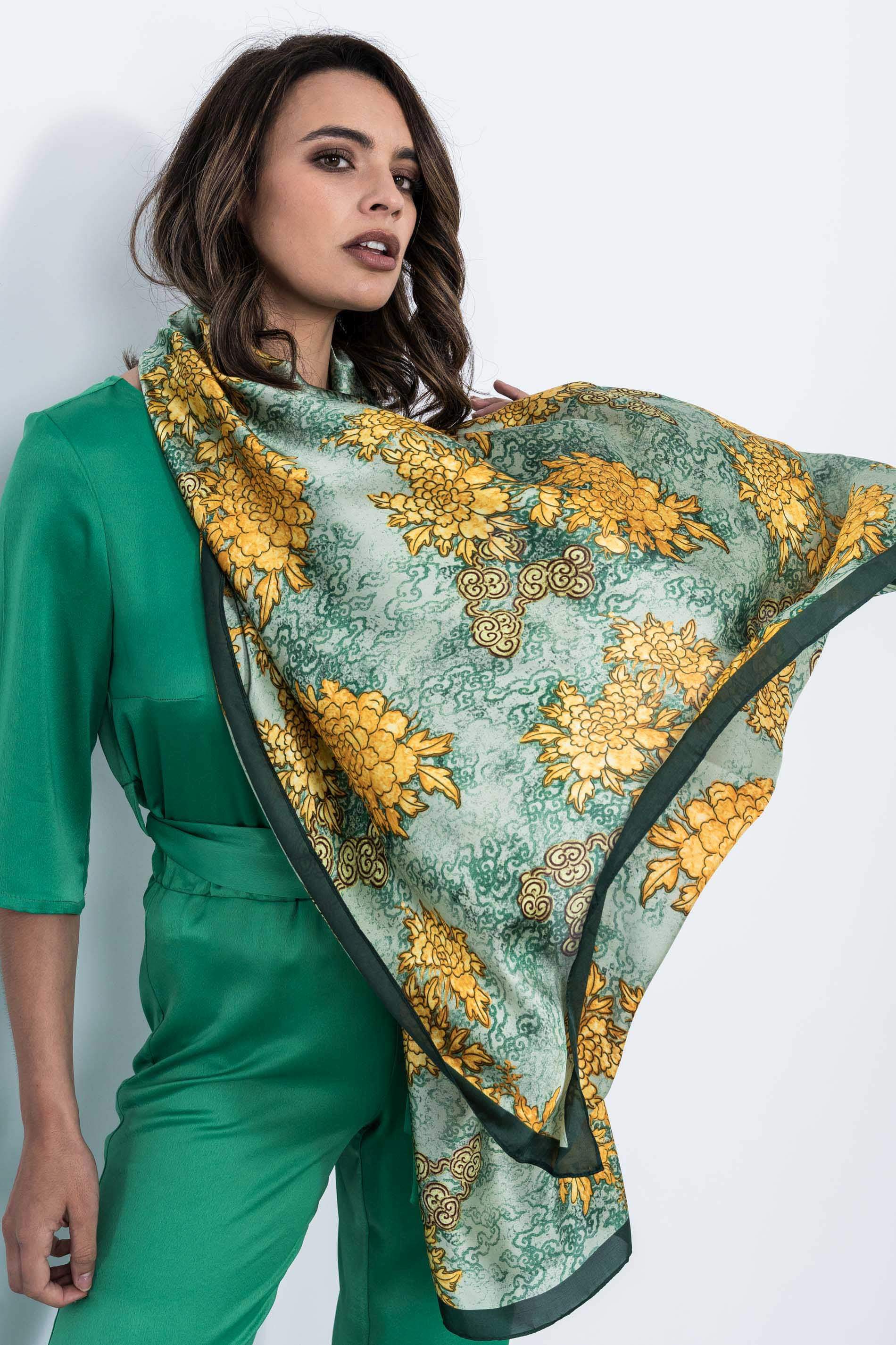 FOULARD EFECTO SEDA FLOR