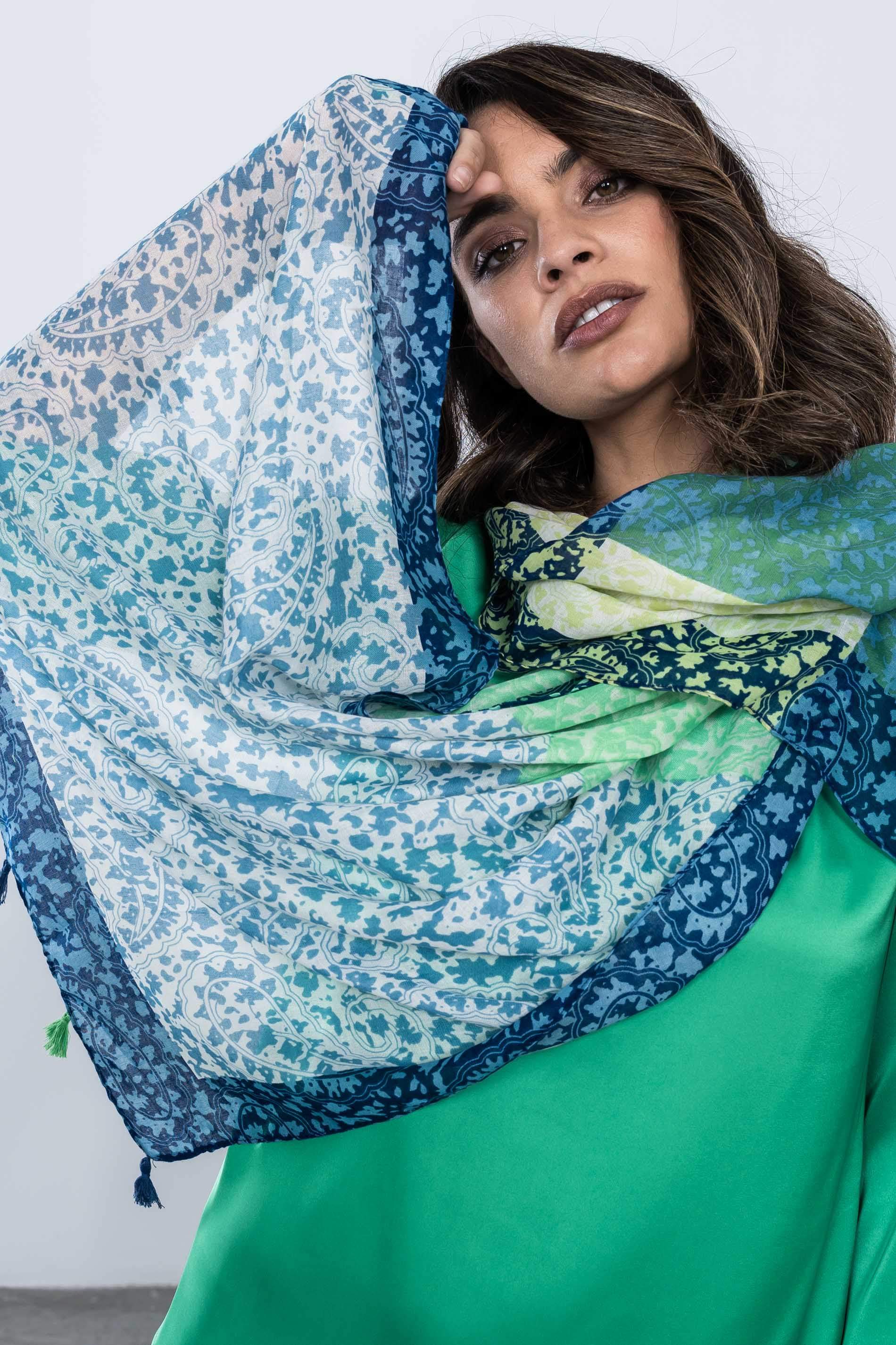 FOULARD BLOQUES COLORES HOJAS