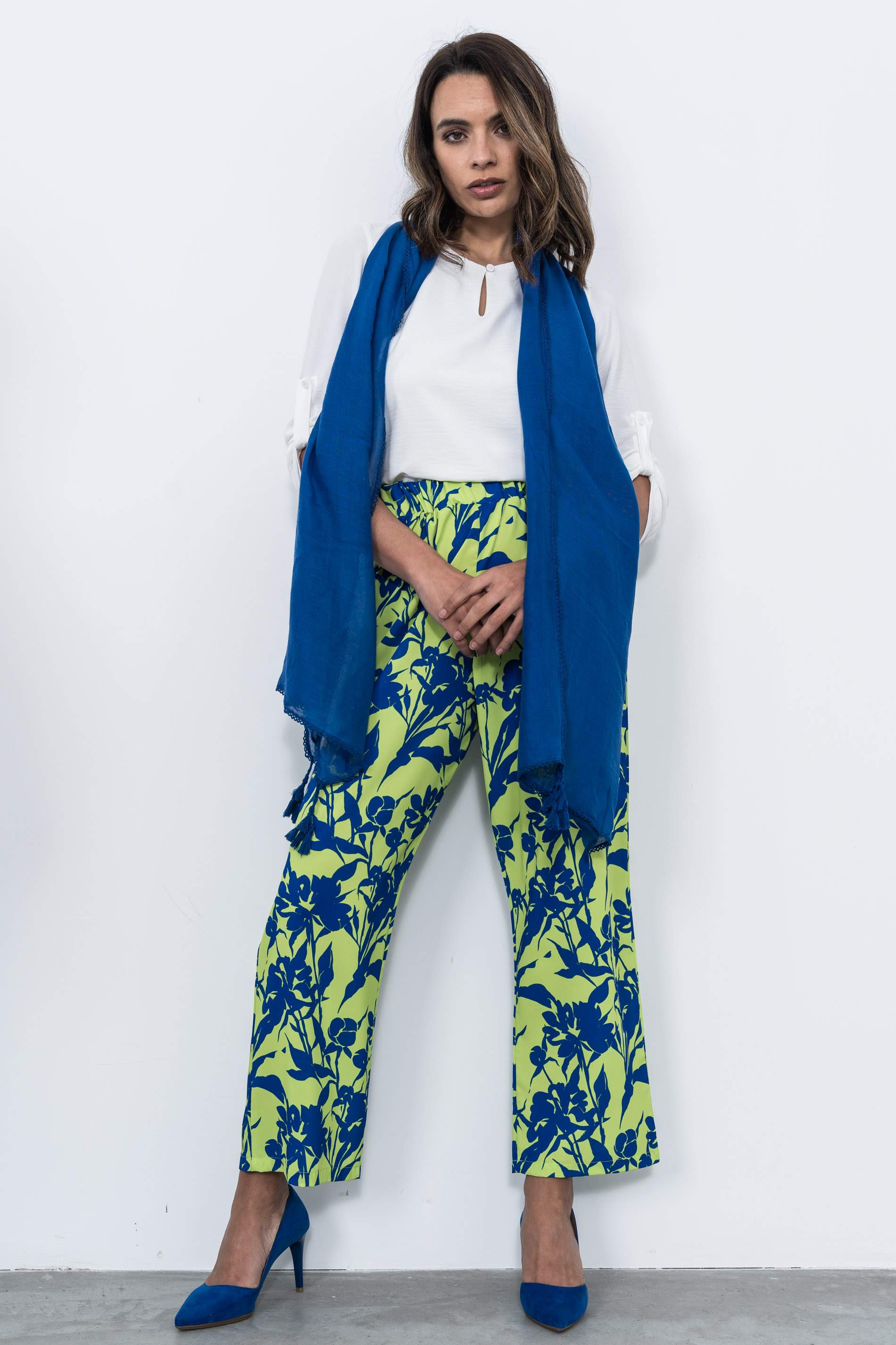 FOULARD LISO POMPONES