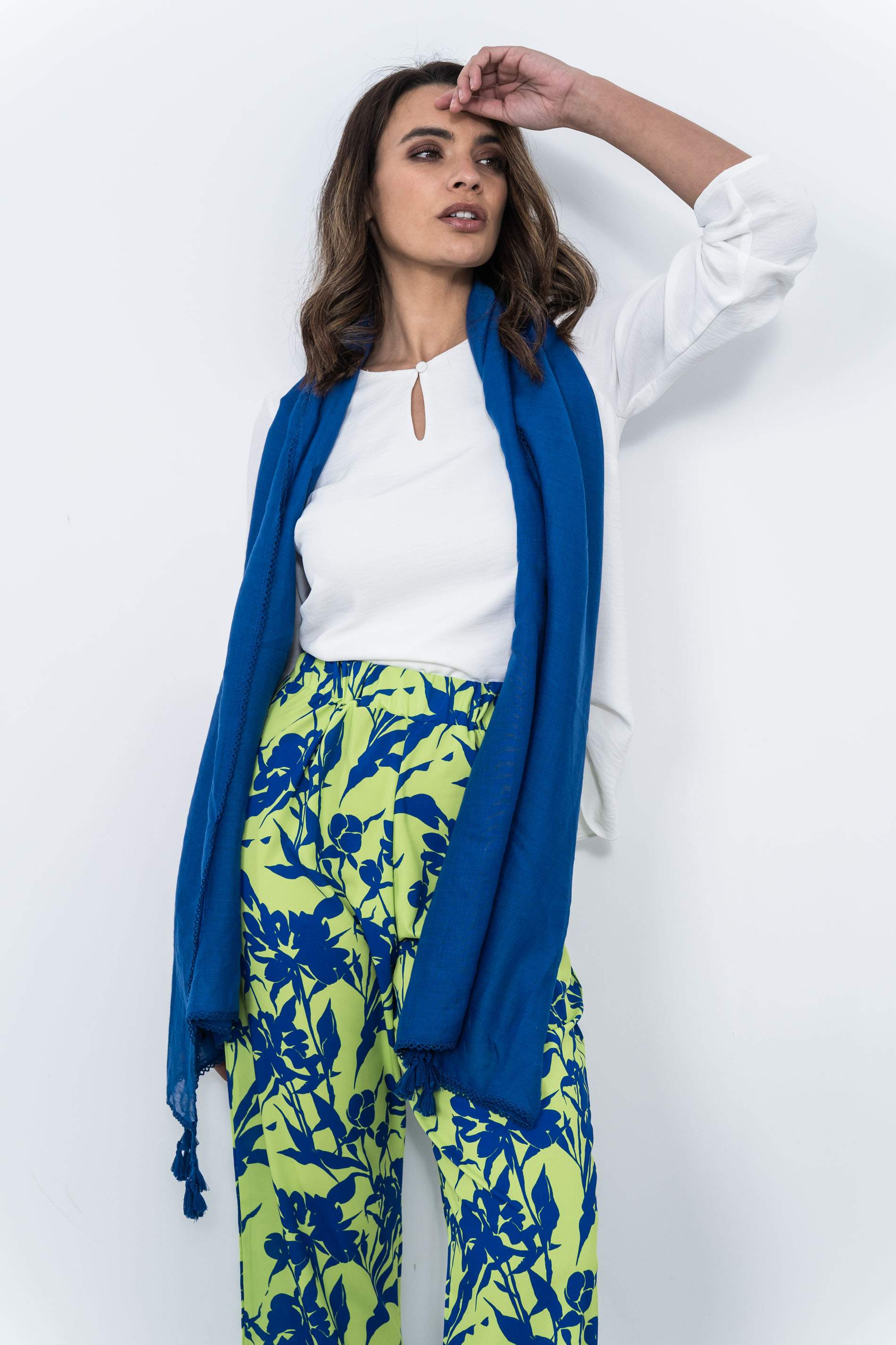 FOULARD LISO POMPONES