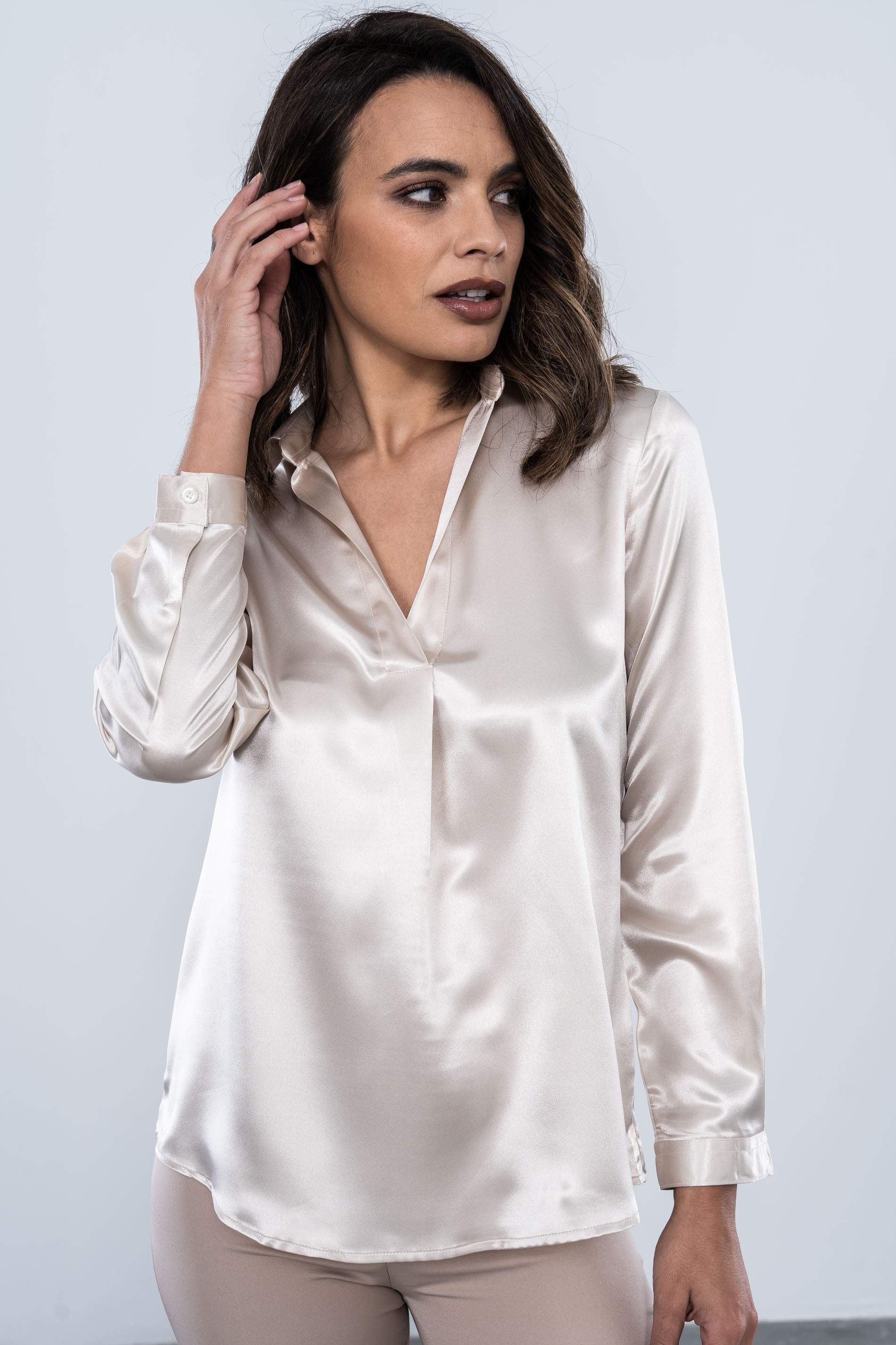 BLUSA TABLA SATINADA BEIGE
