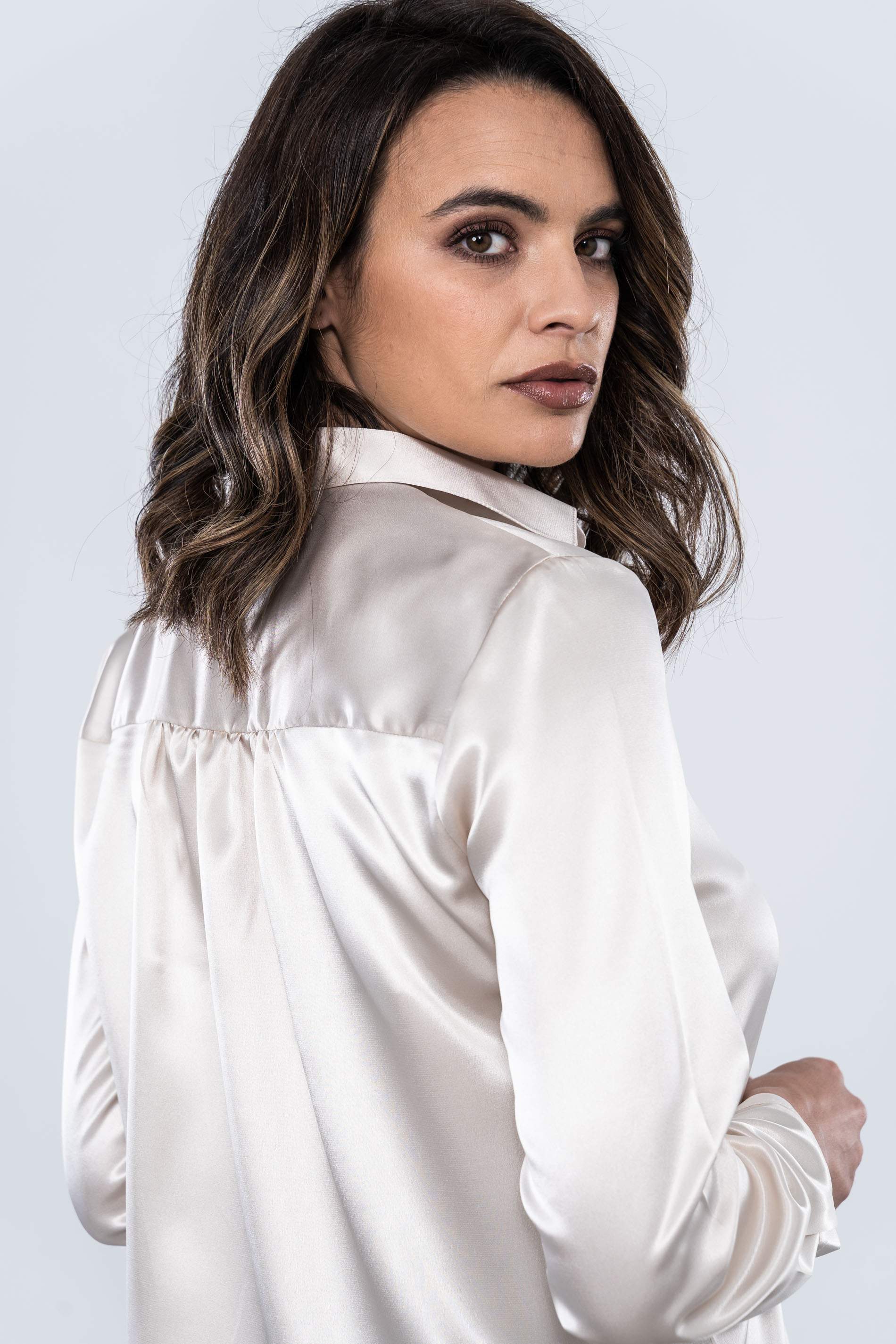 BLUSA TABLA SATINADA BEIGE