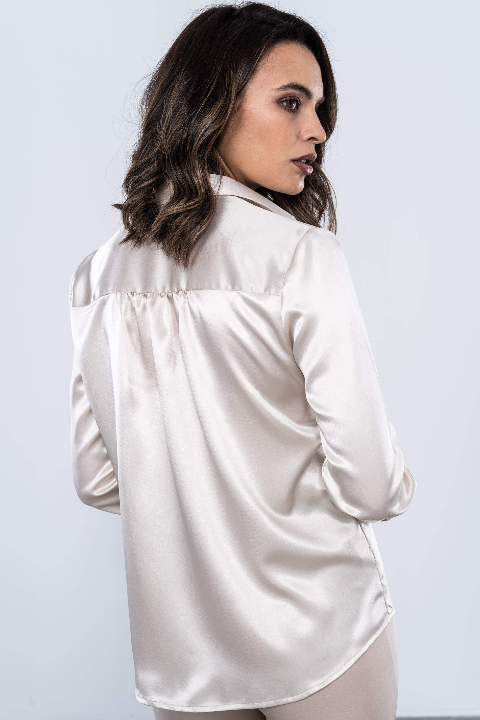 BLUSA TABLA SATINADA BEIGE