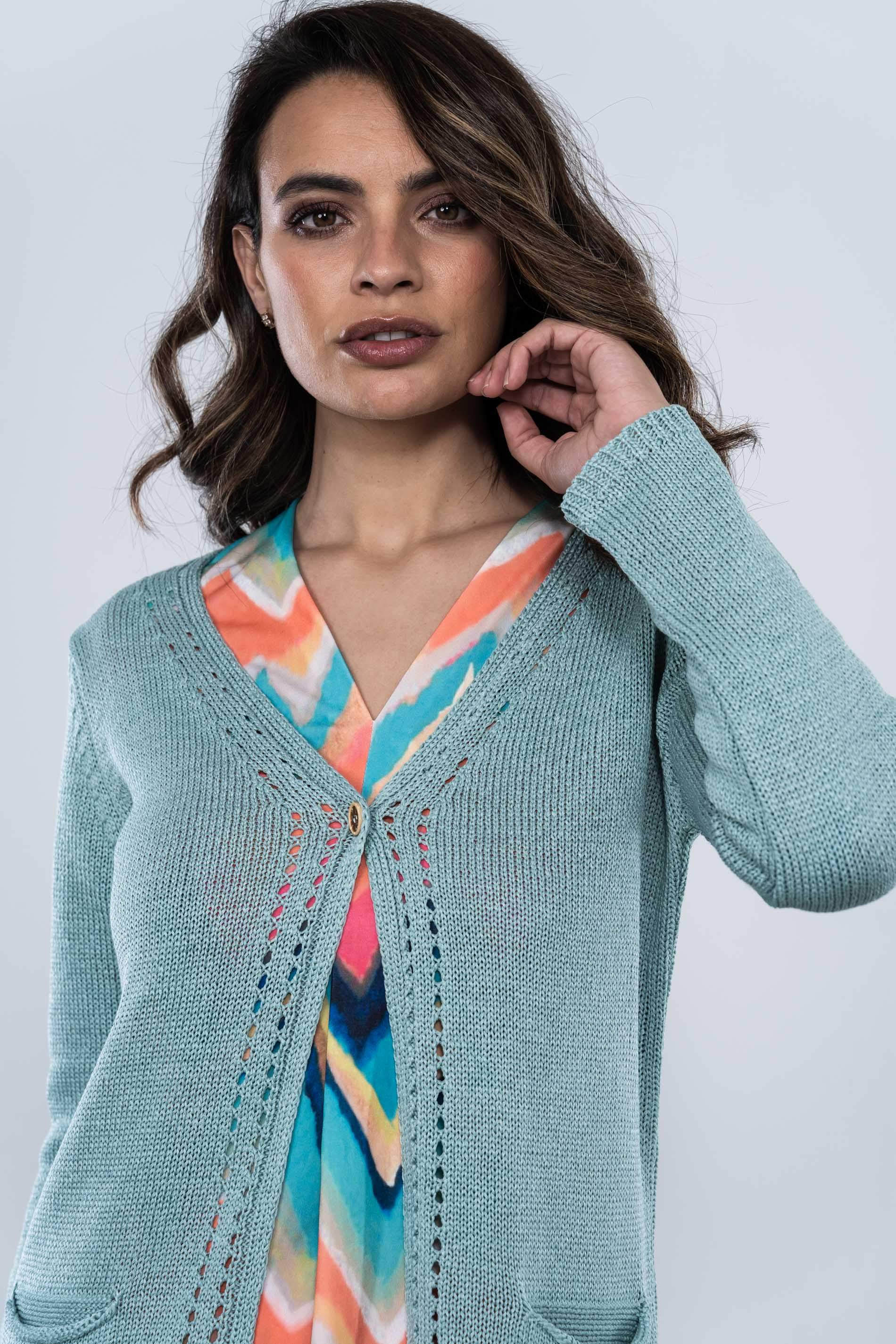 CHAQUETA CALADOS BOLSILLOS AGUA