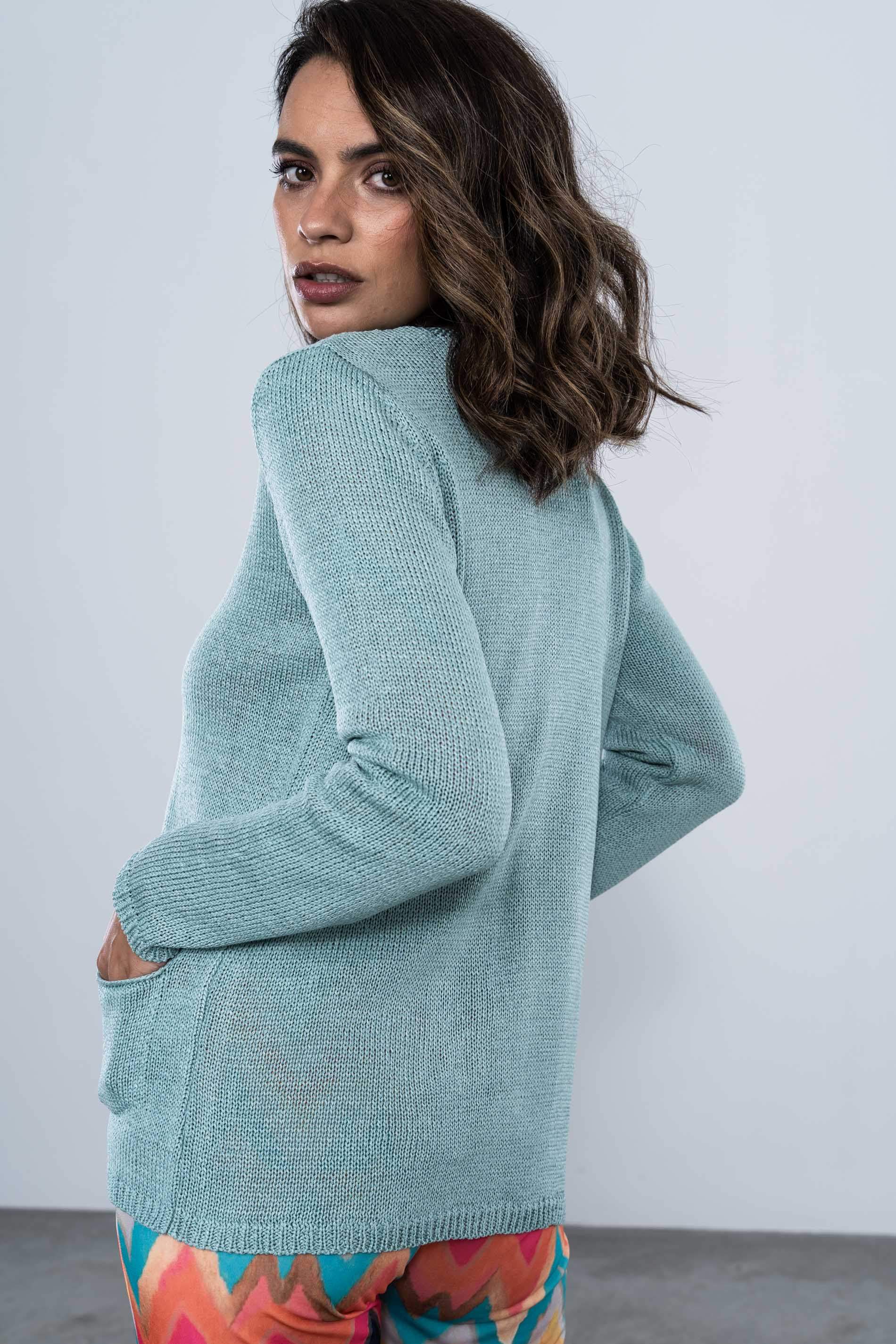 CHAQUETA CALADOS BOLSILLOS AGUA