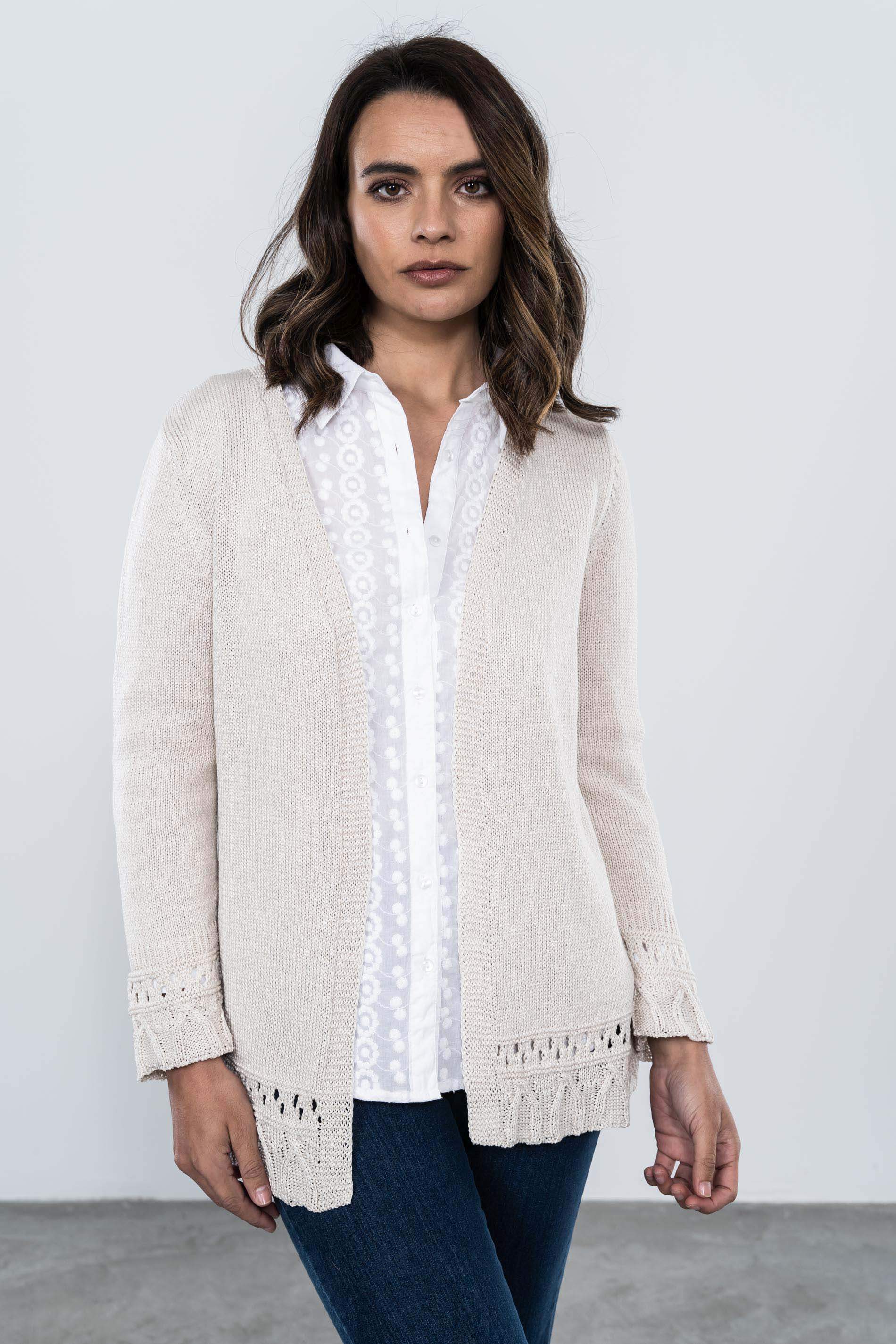 CHAQUETA DETALLES CENEFAS BEIGE
