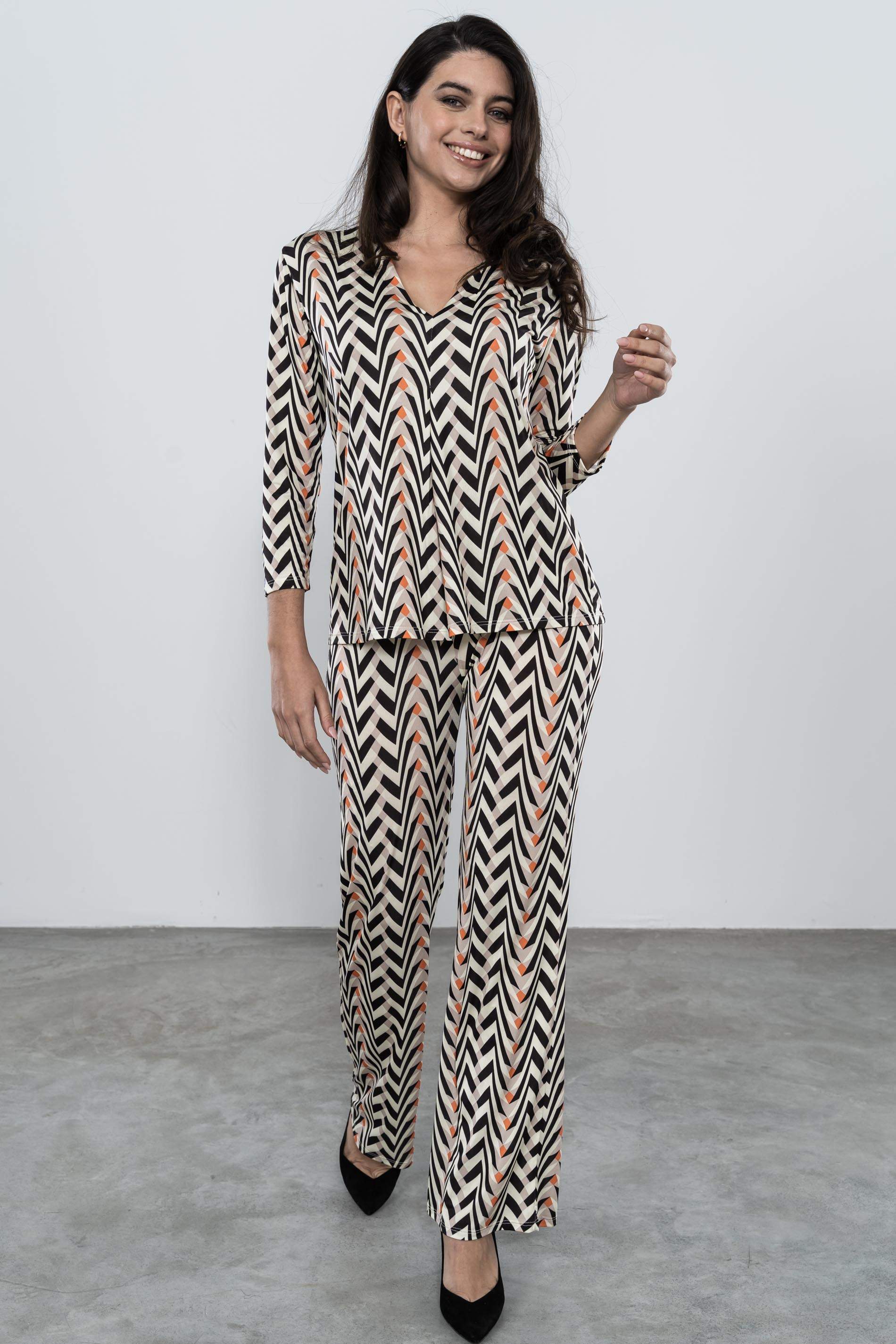 PANTALON ESTAMPADO TRAZOS