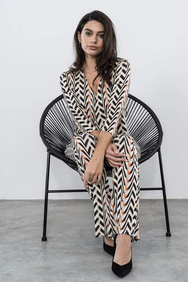 PANTALON ESTAMPADO TRAZOS