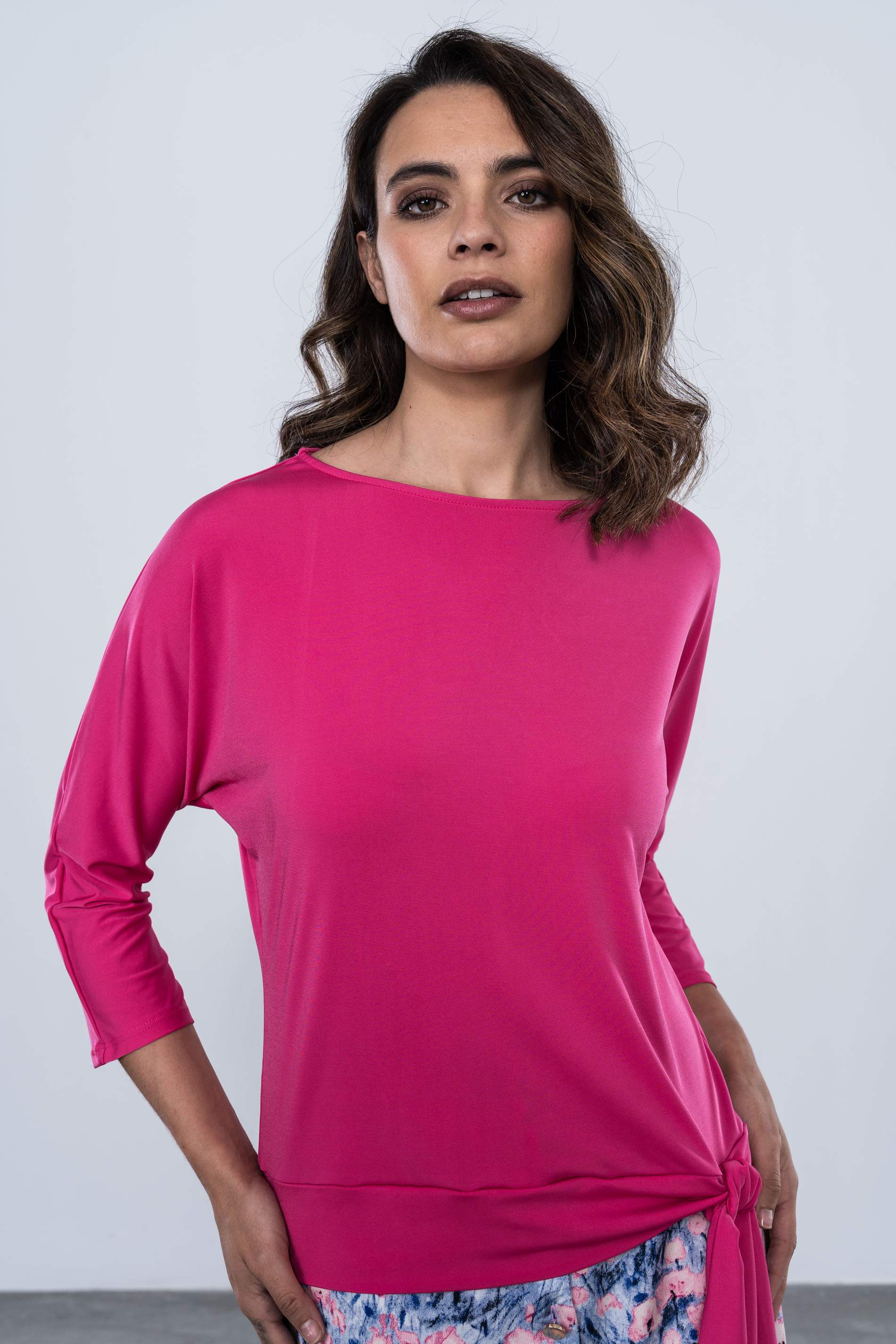 CAMISETA LAZADA CADERA FUCSIA