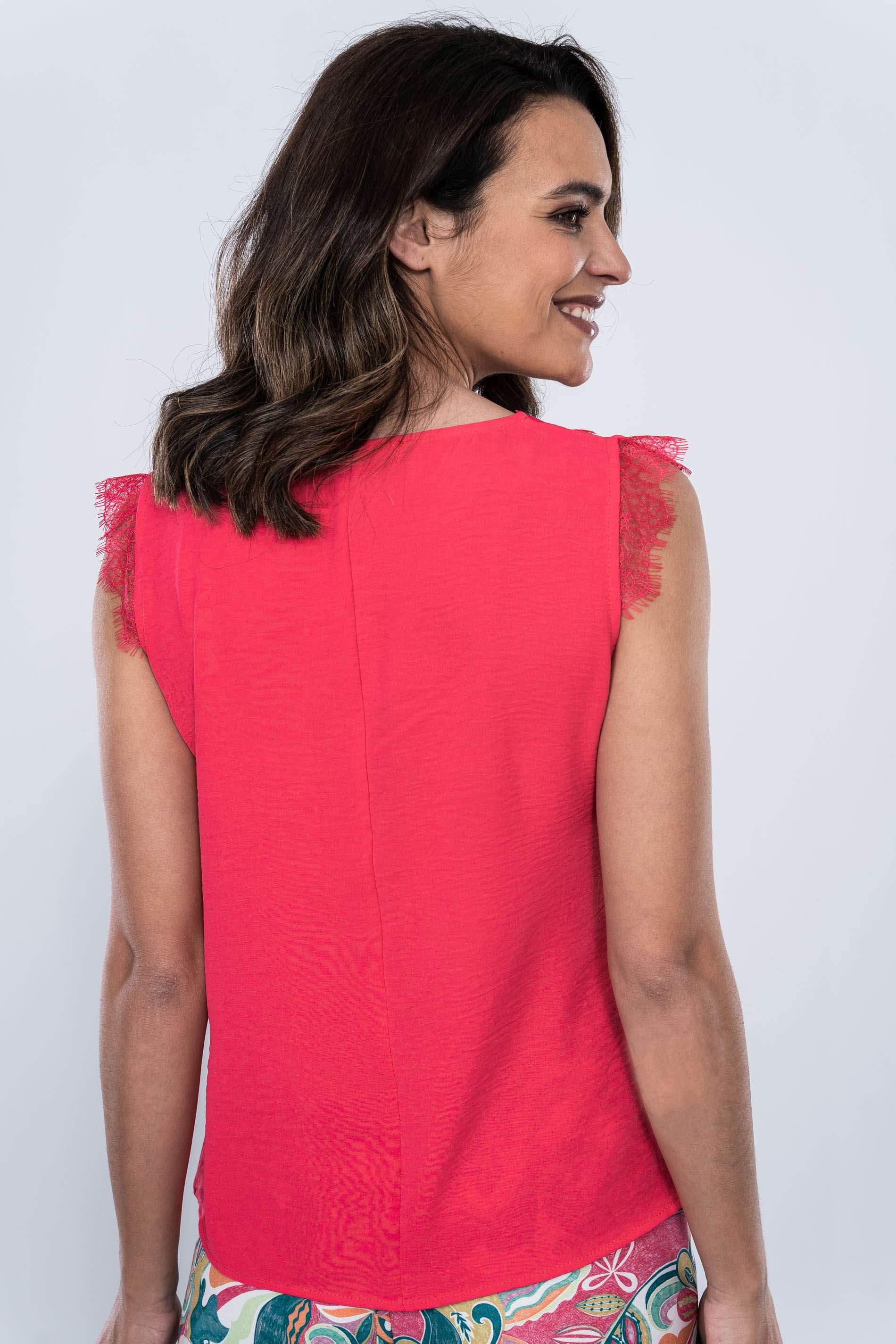 BLUSA COMBINADA ENCAJE CORAL