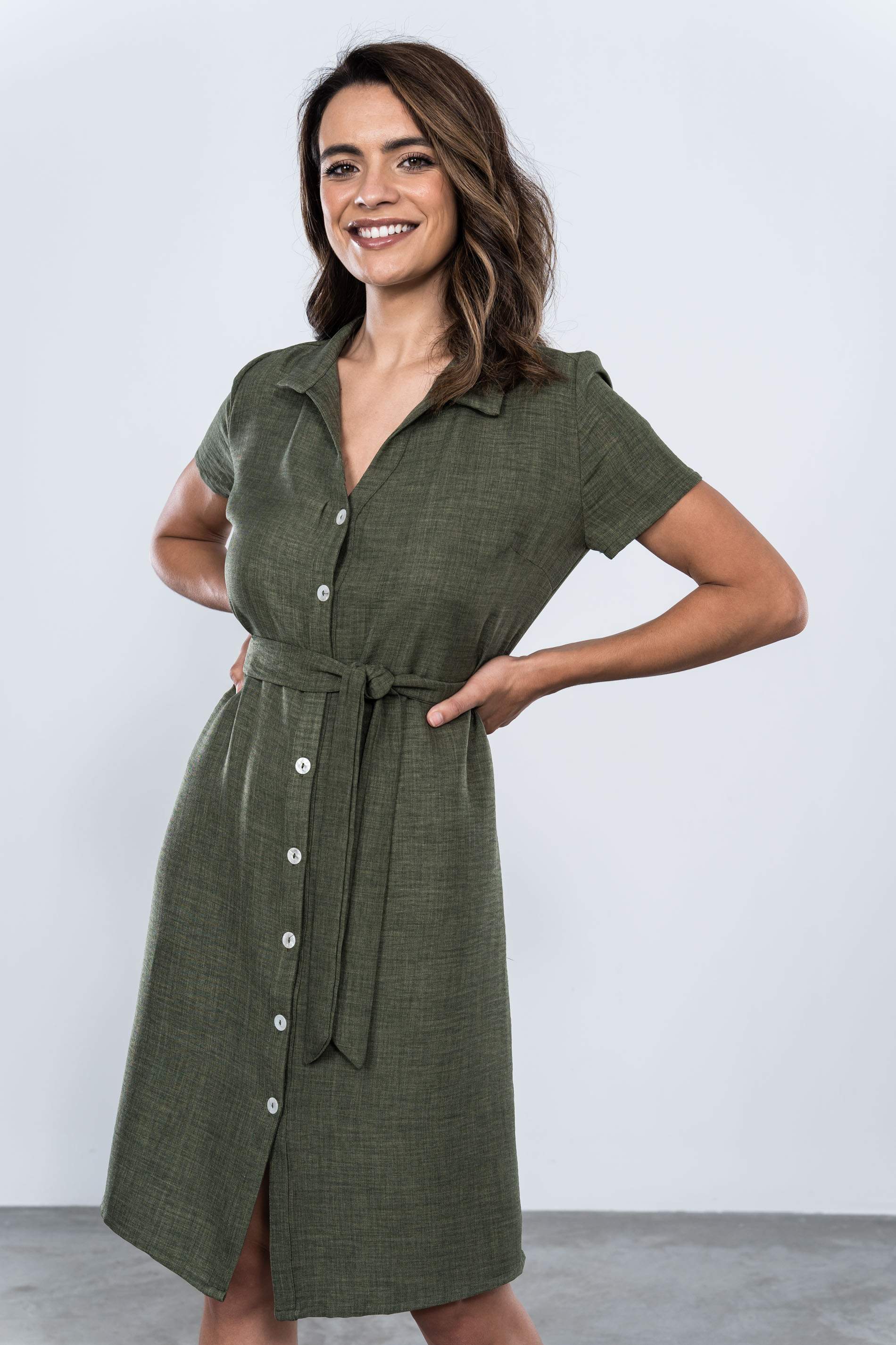 VESTIDO CUELLO PICO CAMISERO KAKI MANGA CORTA Precchio
