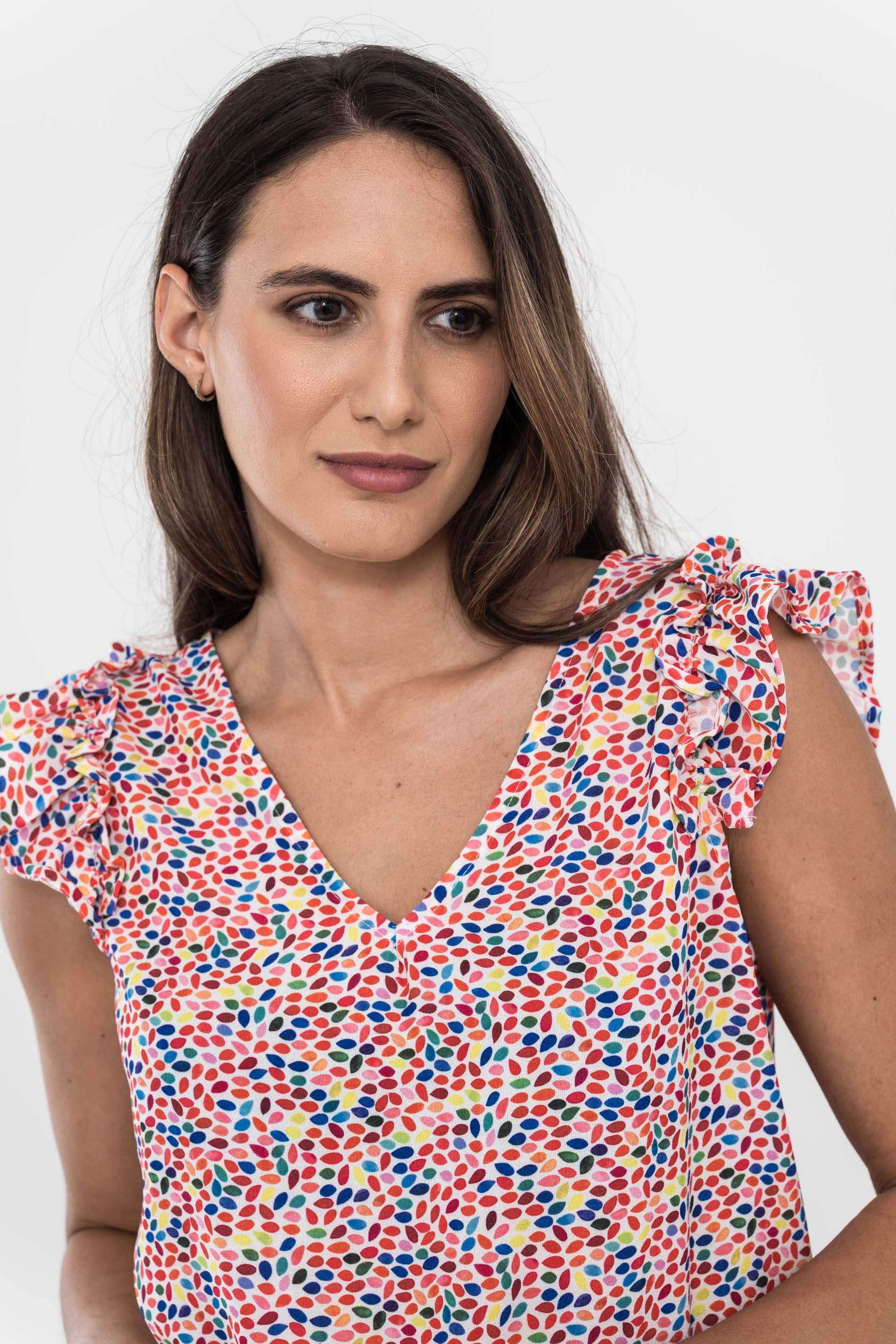 BLUSA PETALOS COLORES MANGA SISA VOLANTES.