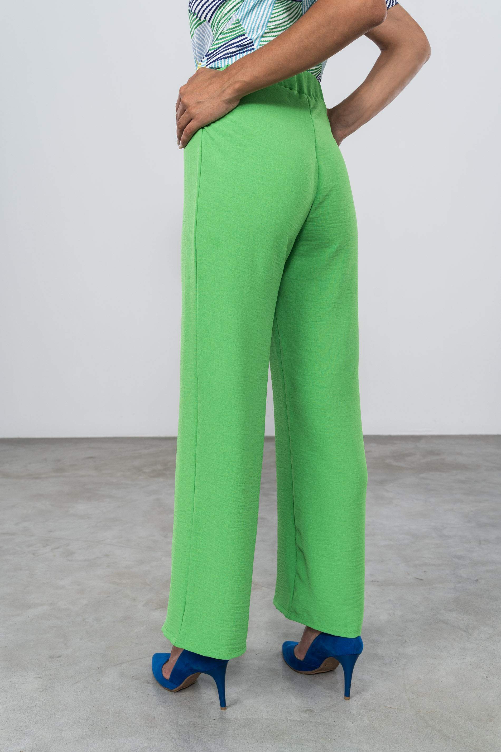 PANTALON FLUIDO COMA. VERDE